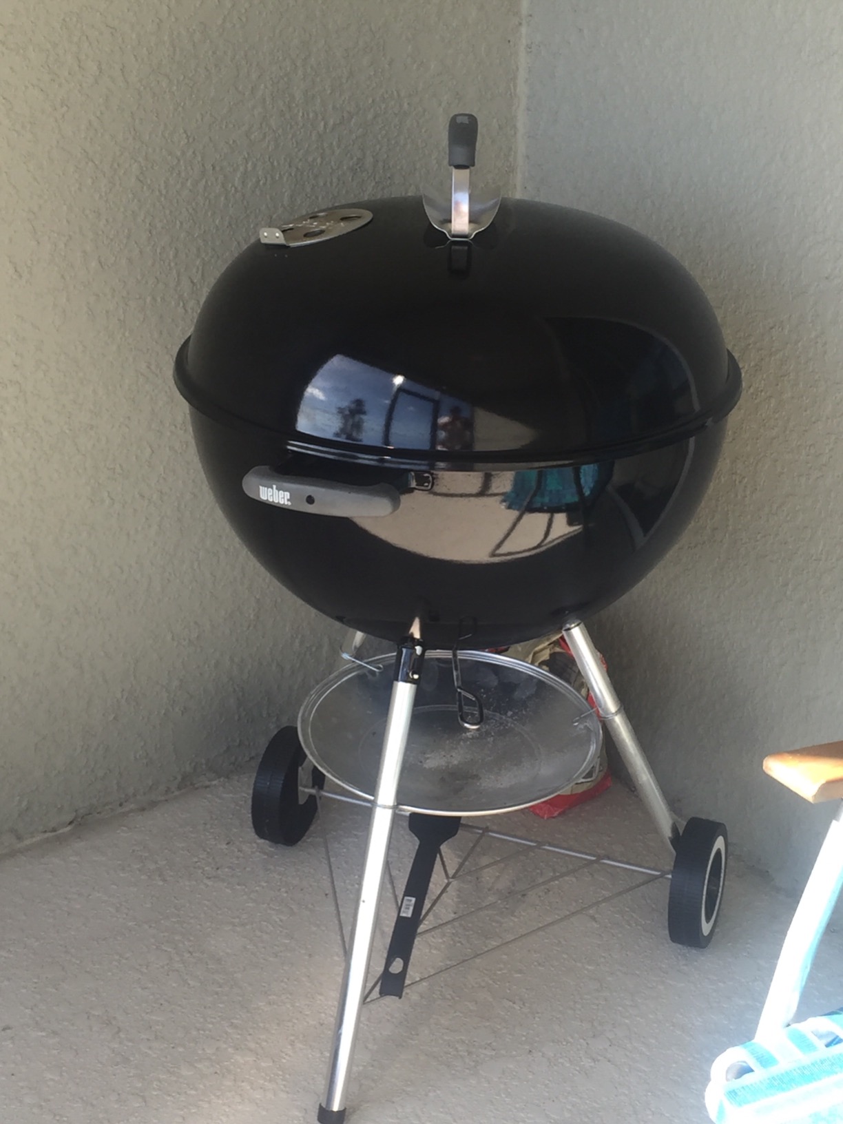 Weber Original Kettle Charcoal Grill, 22-Inch, Black - Classic Outdoor BBQ Grill with One‑Touch™ Cleaning System & Precise Temperature Control Dampers customer photo 1