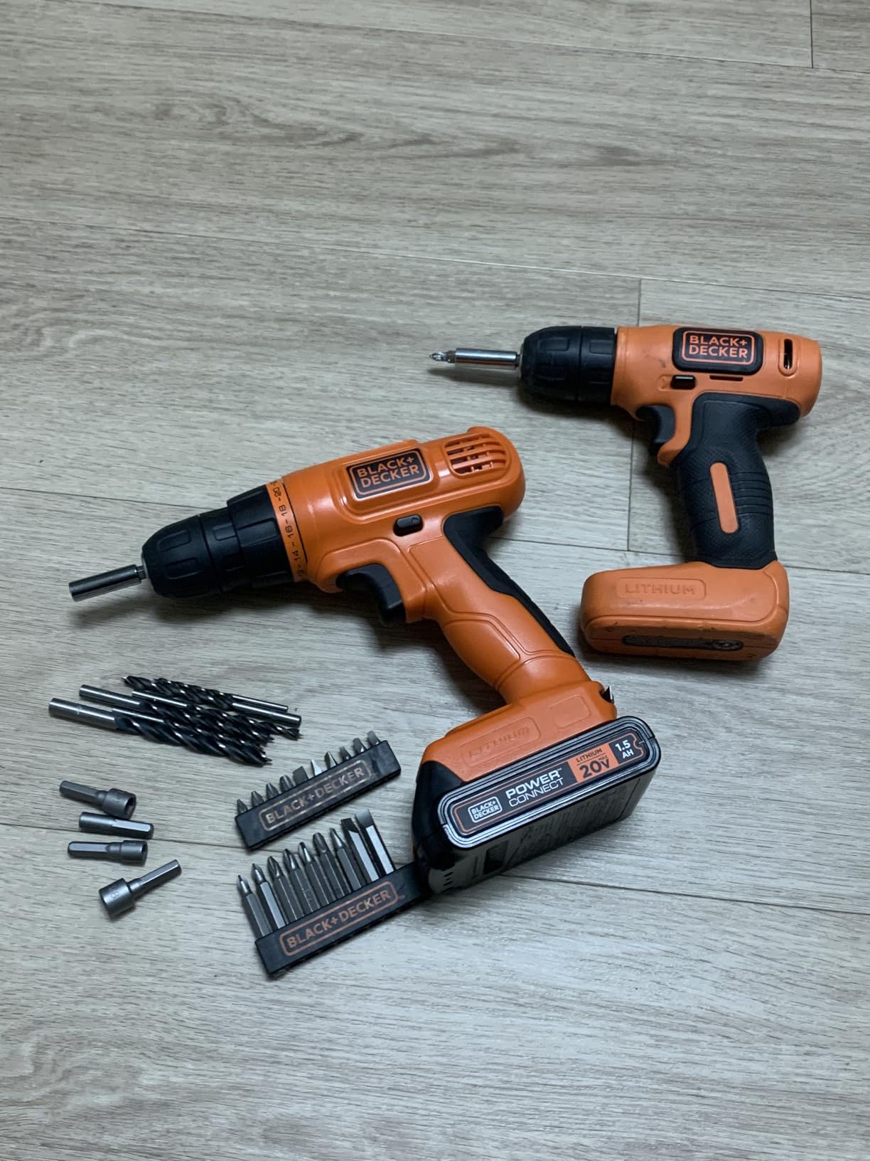 BLACK+DECKER 20V MAX POWERCONNECT Power Drill Cordless Drill Driver Electric Screwdriver with 30 Piece Bit Set and Drivers Kit, Battery and Charger Included (LD120VA) customer photo 1