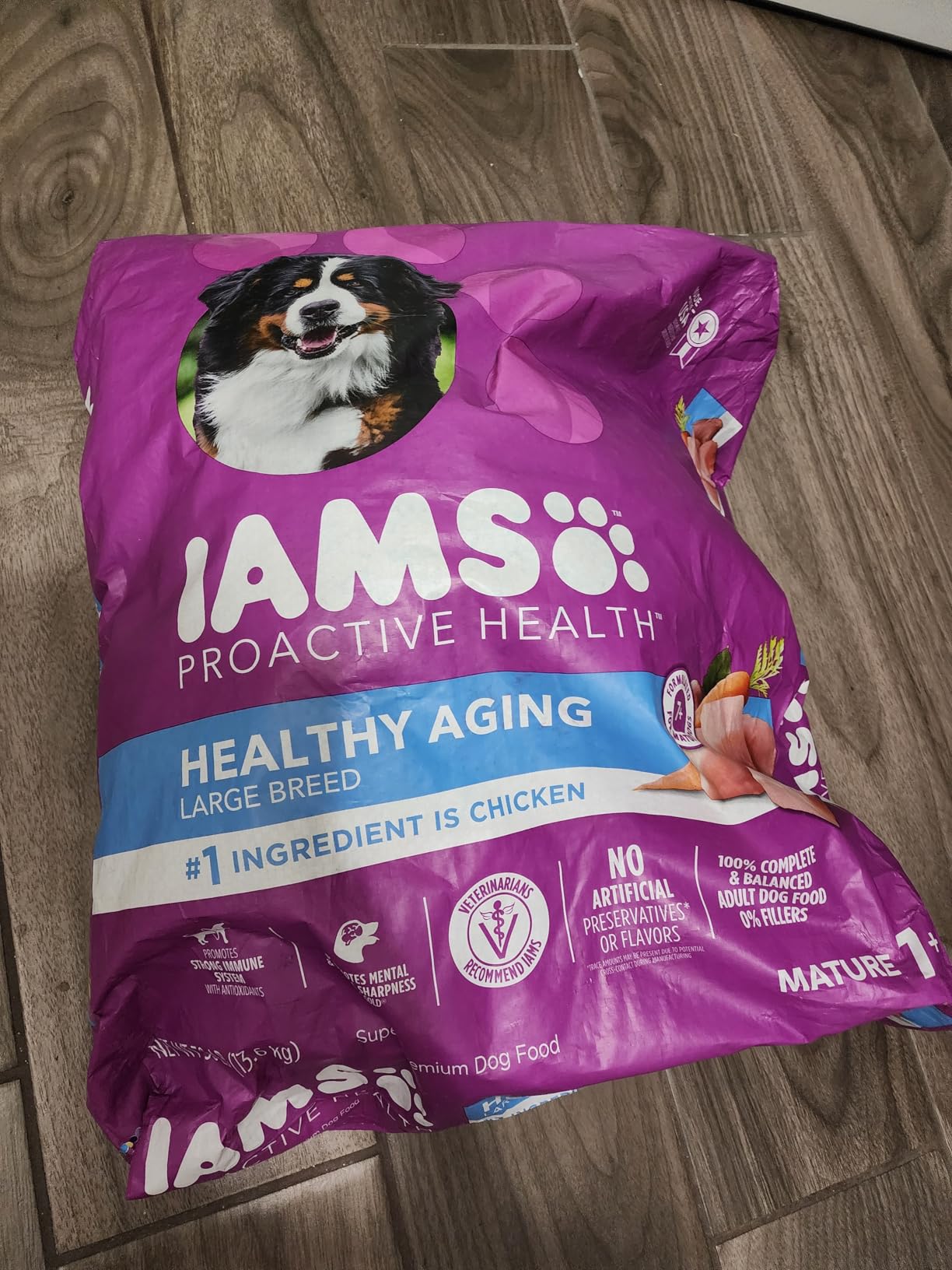 IAMS Proactive Health Dry Dog Food, Large Breed Mature Premium Adult Dog Food for Large Breeds, with Chicken, 30 lb. Bag customer photo 1