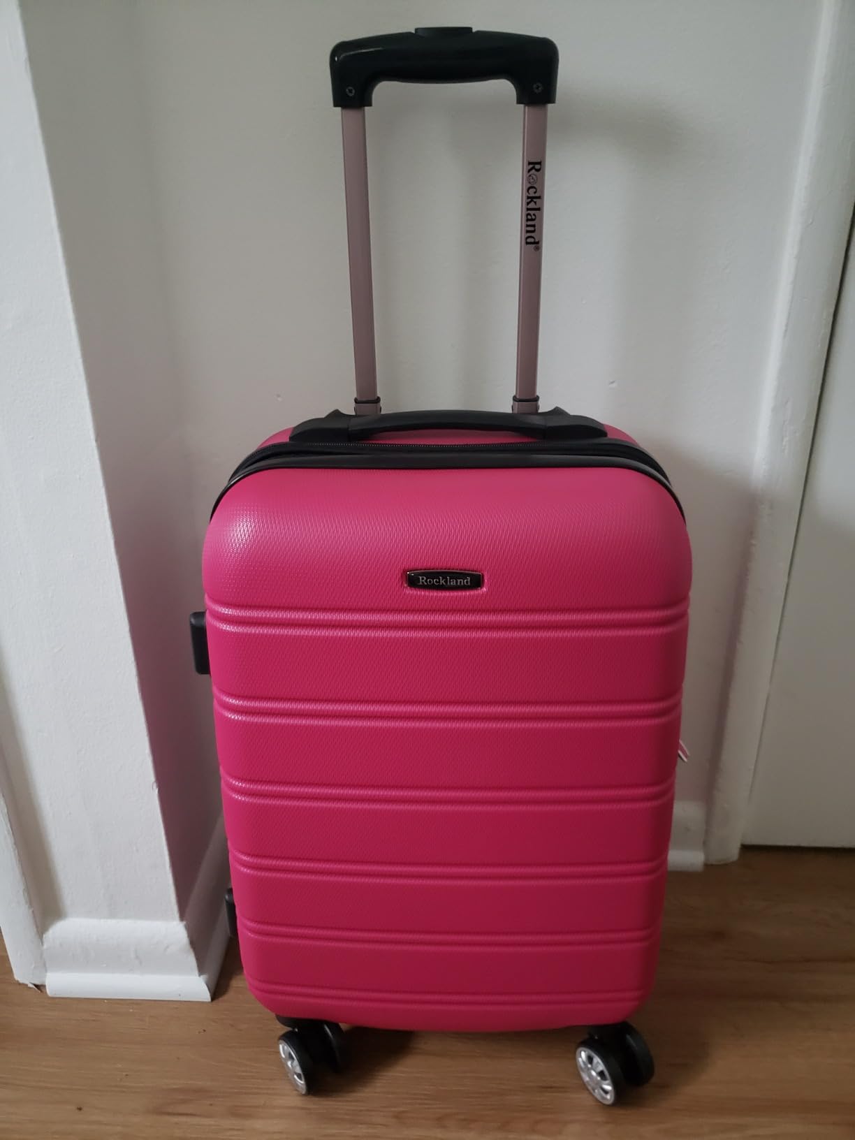 Melbourne Hardside Expandable Spinner Wheel Luggage, Mint, Carry-On 20-Inch customer photo 1
