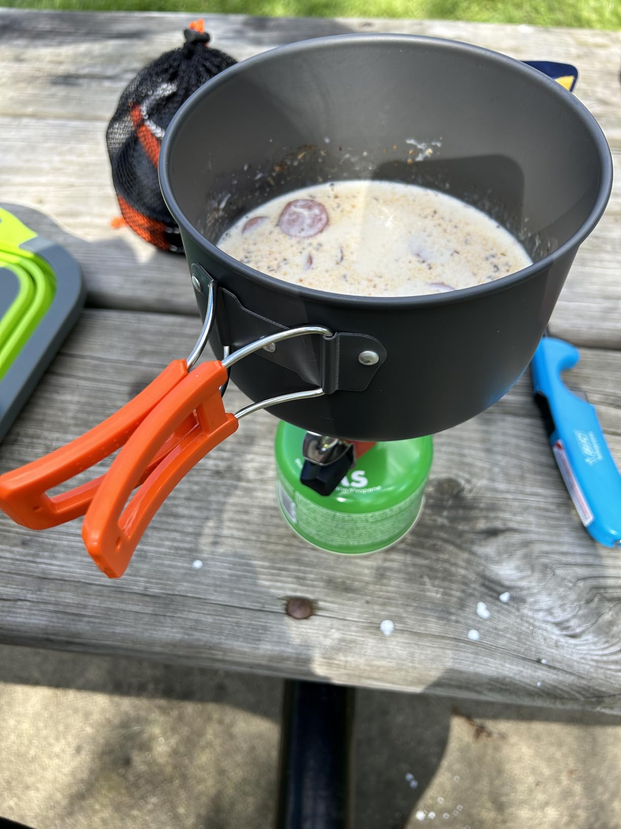 Coleman Classic 1-Burner Backpacking Stove, Portable Lightweight Camp Stove with Adjustable Burner & Pressure Control, 10,000 BTUs of Power for Camping, Backpacking, Tailgating, & More customer photo 2