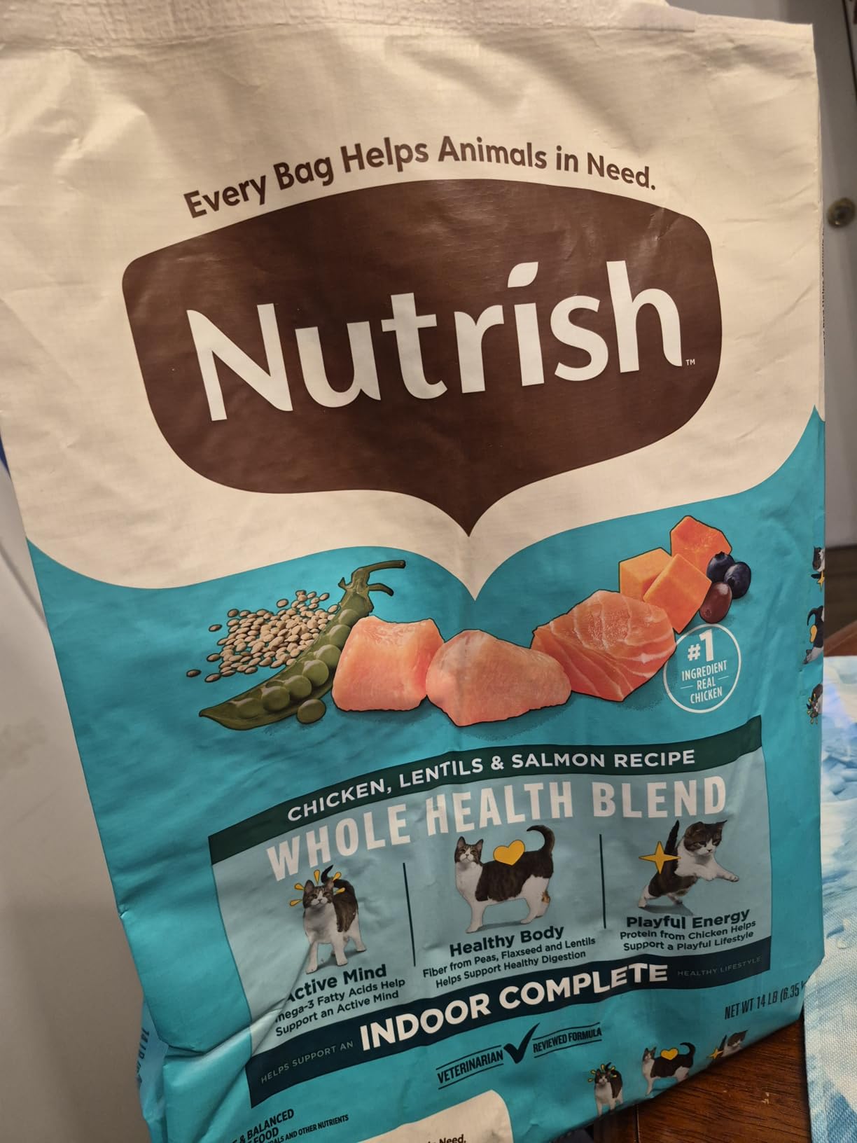 Nutrish Indoor Complete Chicken, Lentils & Salmon Recipe Dry Cat Food, 6 lb. Bag, Packaging May Vary (Rachael Ray) customer photo 2
