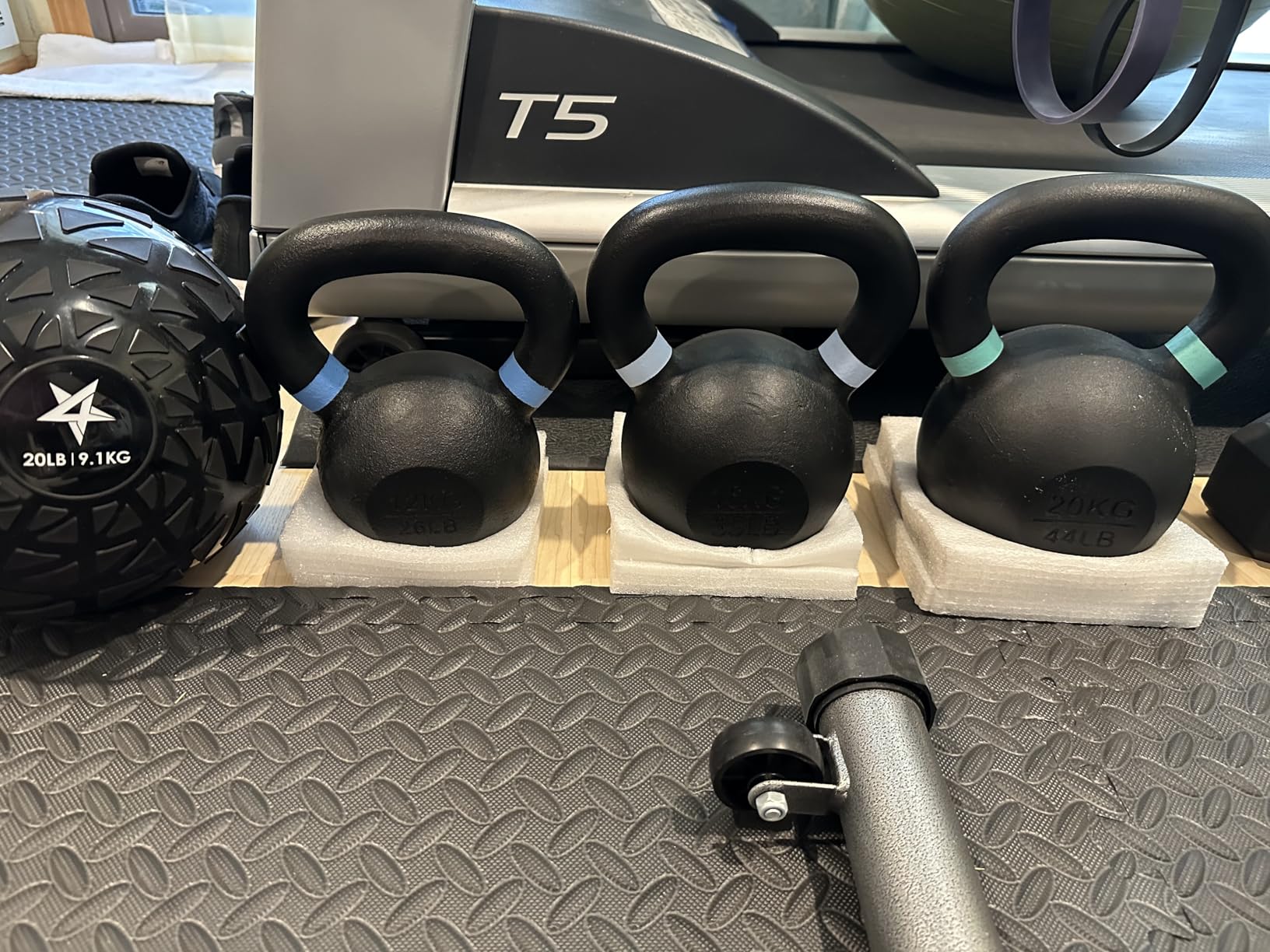 Yes4All Powder Coated Kettlebell, Cast Iron Core customer photo 1