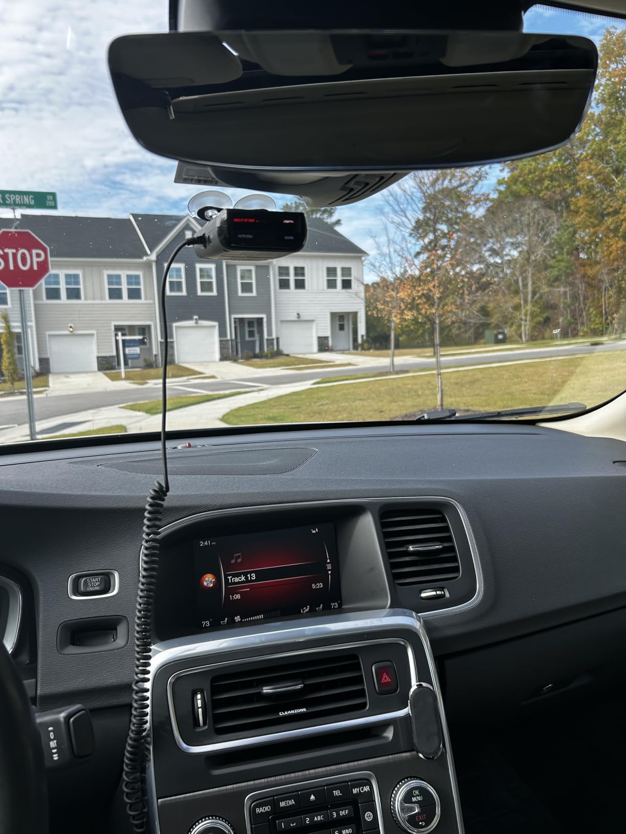 Uniden R3 EXTREME LONG RANGE Laser/Radar Detector, Record Shattering Performance, Built-in GPS w/ Mute Memory, Voice Alerts, Red Light & Speed Camera Alerts, Multi-Color OLED Display customer photo 1