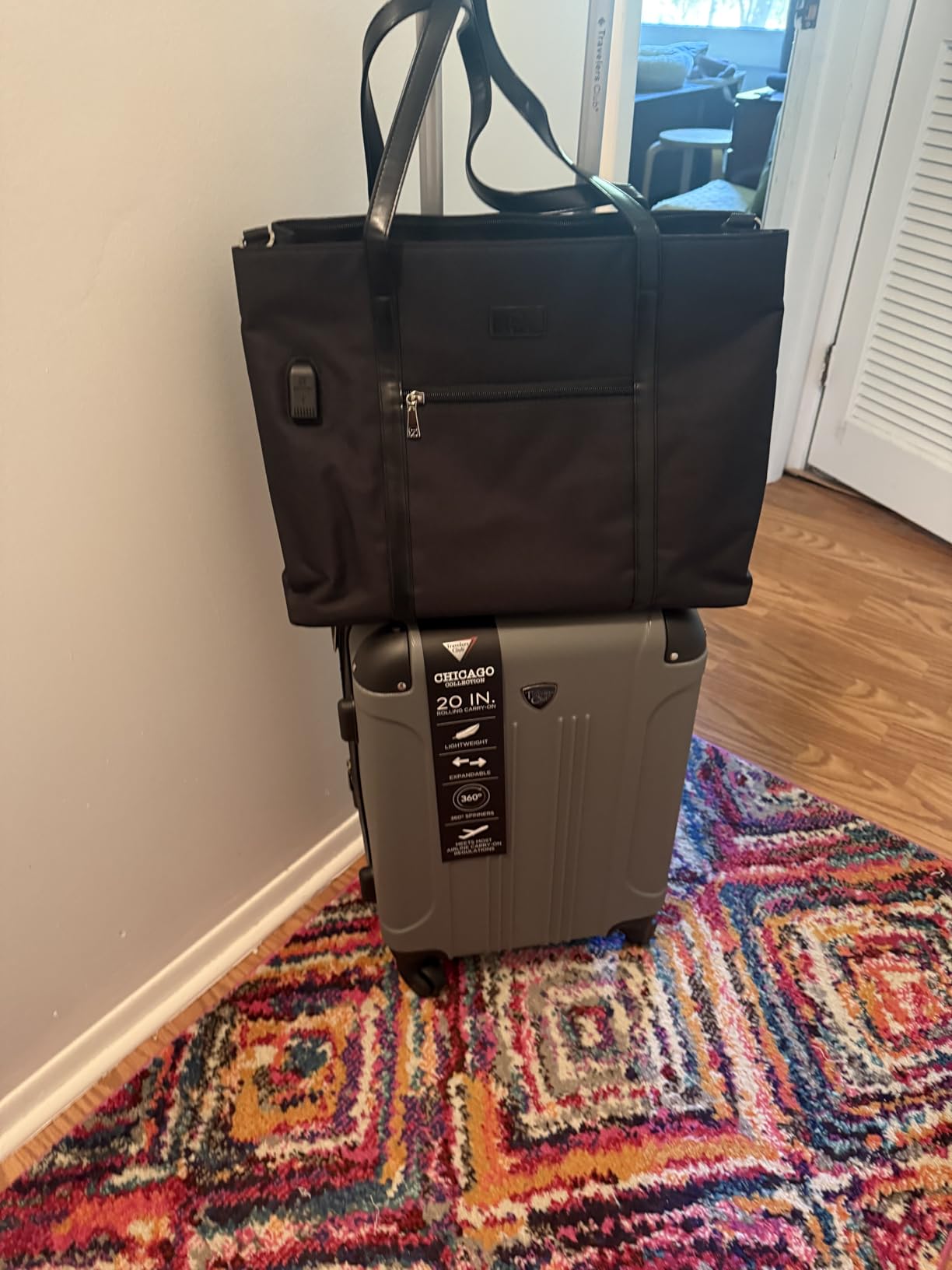 Chicago Hardside Expandable Spinner Luggage, Teal, 22