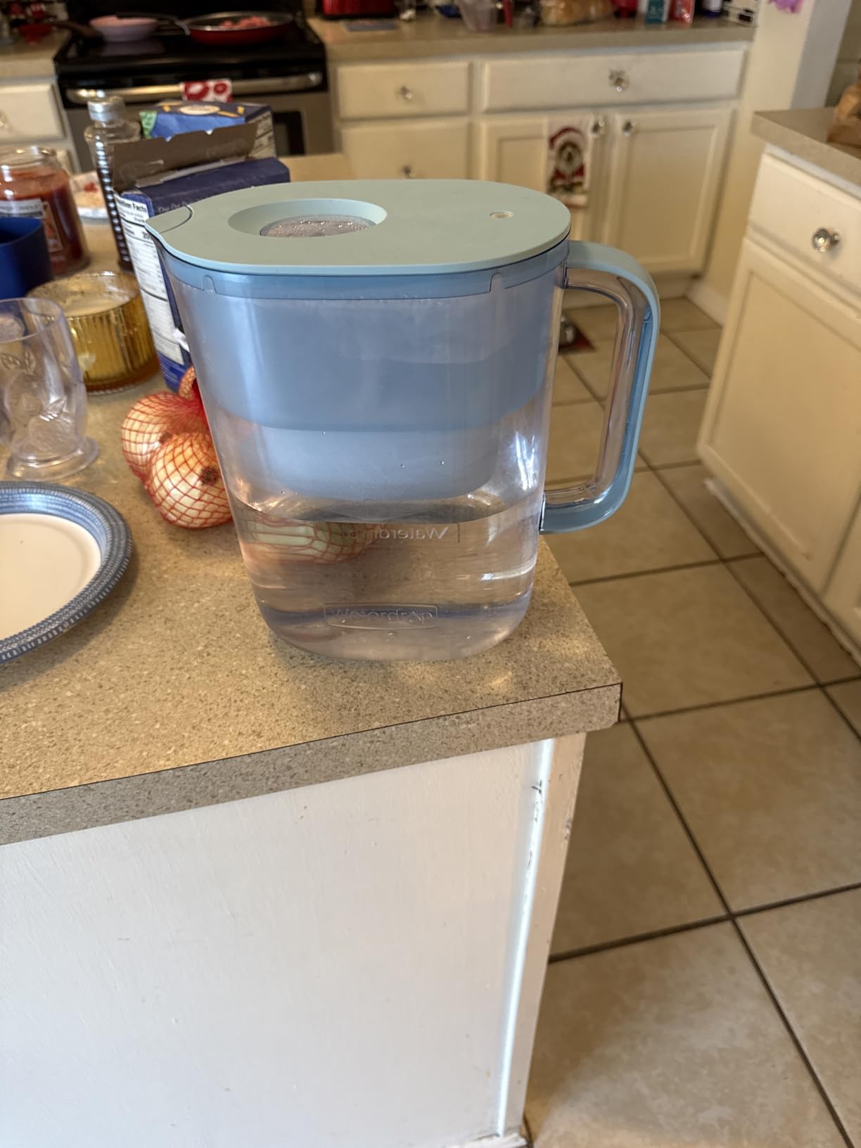 Waterdrop Water Filter Pitcher with 1 Filter, 200-Gallon Long-Life, 10-Cup Large Capacity, NSF Certified, Reduces PFOA/PFOS, Chlorine, Blue customer photo 2