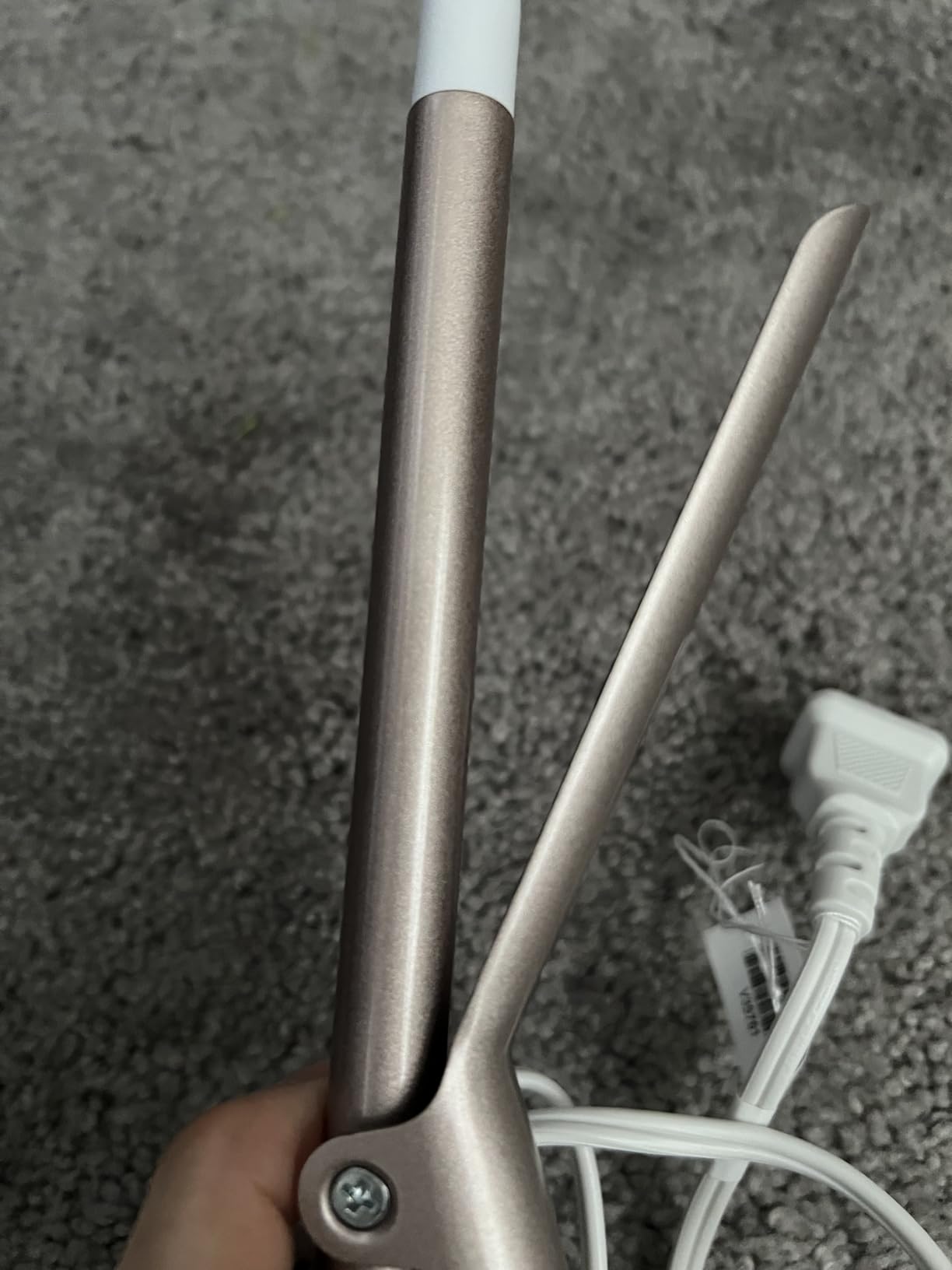Conair Double Ceramic 1 in. Curling Iron | Double ceramic 1 in. barrel creates classic curls on short to long hair, White/Rose Gold, CD701GNR6 customer photo 2