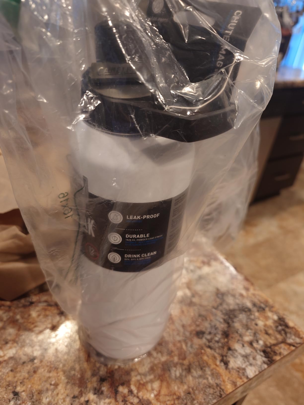 CamelBak Chute Mag Vacuum Insulated Stainless Steel Water Bottle customer photo 2