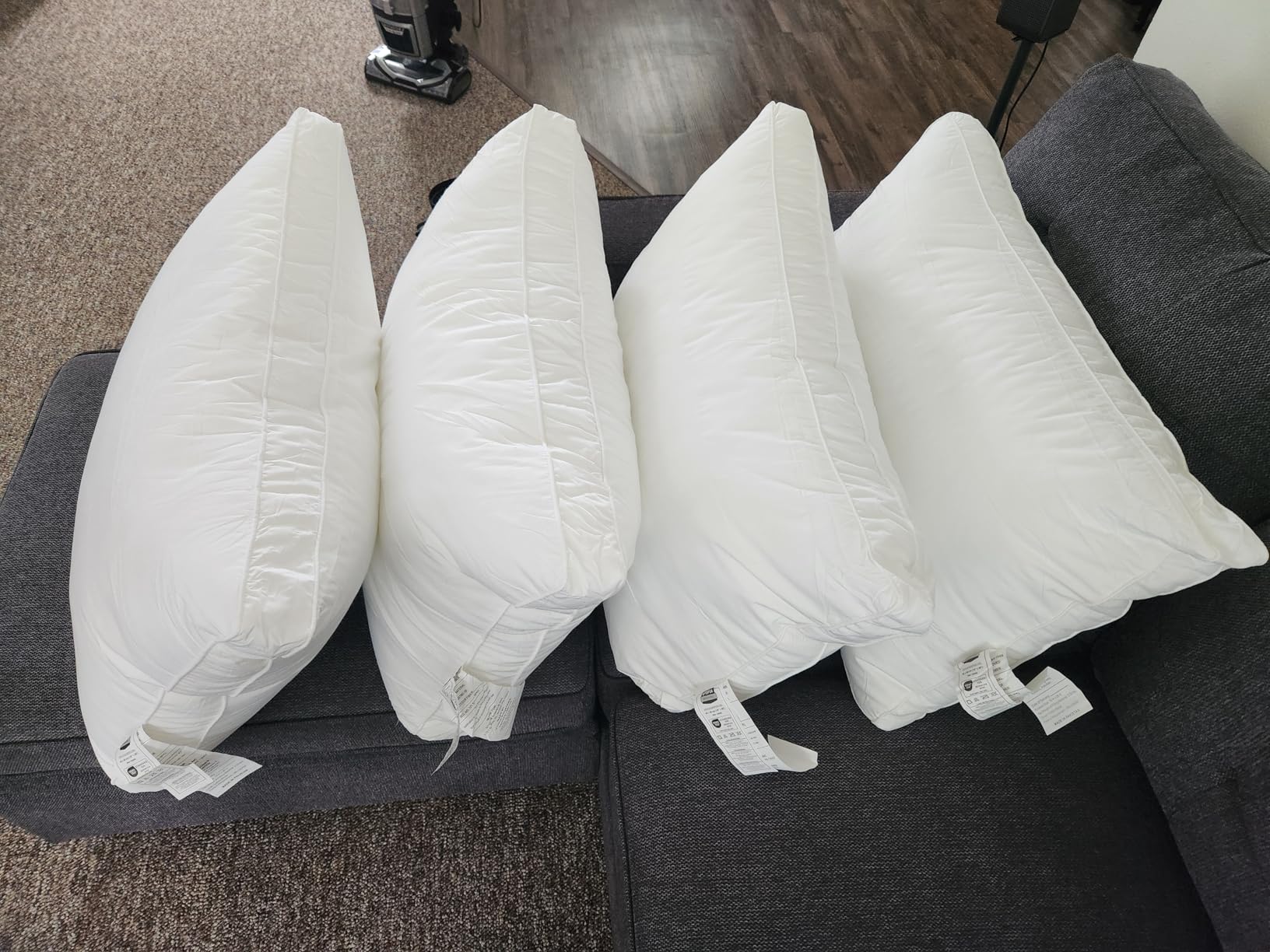 Utopia Bedding Down Alternative Bed Pillows for Sleeping Queen Size (White), Set of 2, Soft & Fluffy Pillow with Cooling, Hotel Quality, Gusseted Pillow for Back, Stomach or Side Sleepers customer photo 1