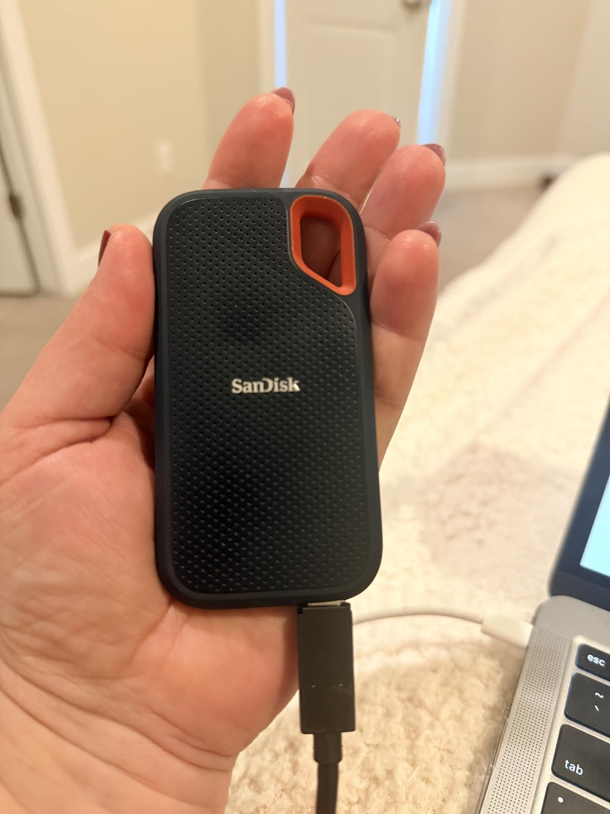 SANDISK 1TB Extreme Portable SSD - Up to 1050MB/s, USB-C, USB 3.2 Gen 2, IP65 Water and Dust Resistance, Updated Firmware - External Solid State Drive customer photo 1