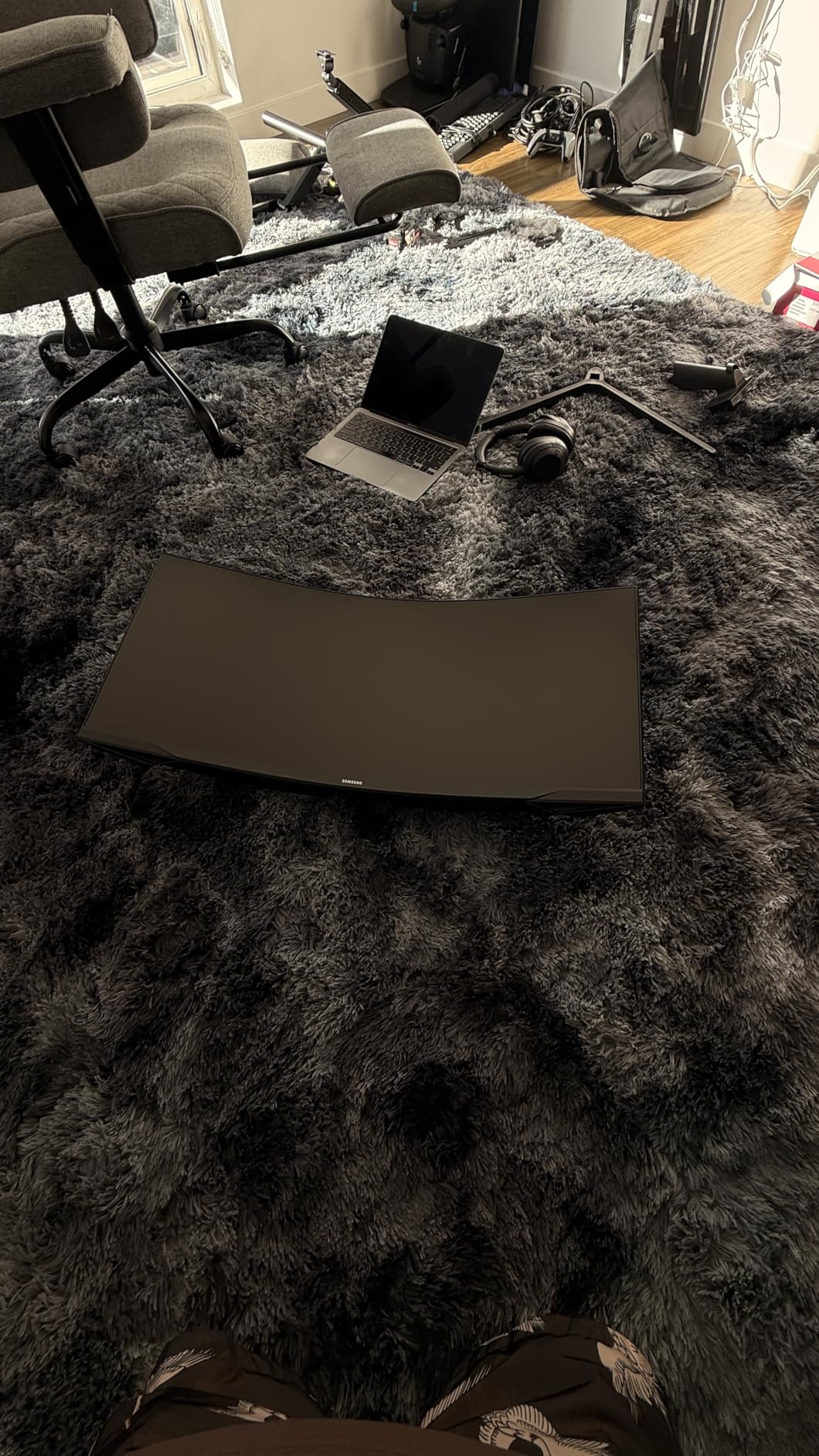 Samsung 34' Odyssey G5 Ultra-Wide Gaming Monitor with 1000R Curved Screen, 165Hz, 1ms, FreeSync Premium, Large Display, Eye Comfort, Multiple Ports, WQHD, LC34G55TWWNXZA, Black customer photo 2
