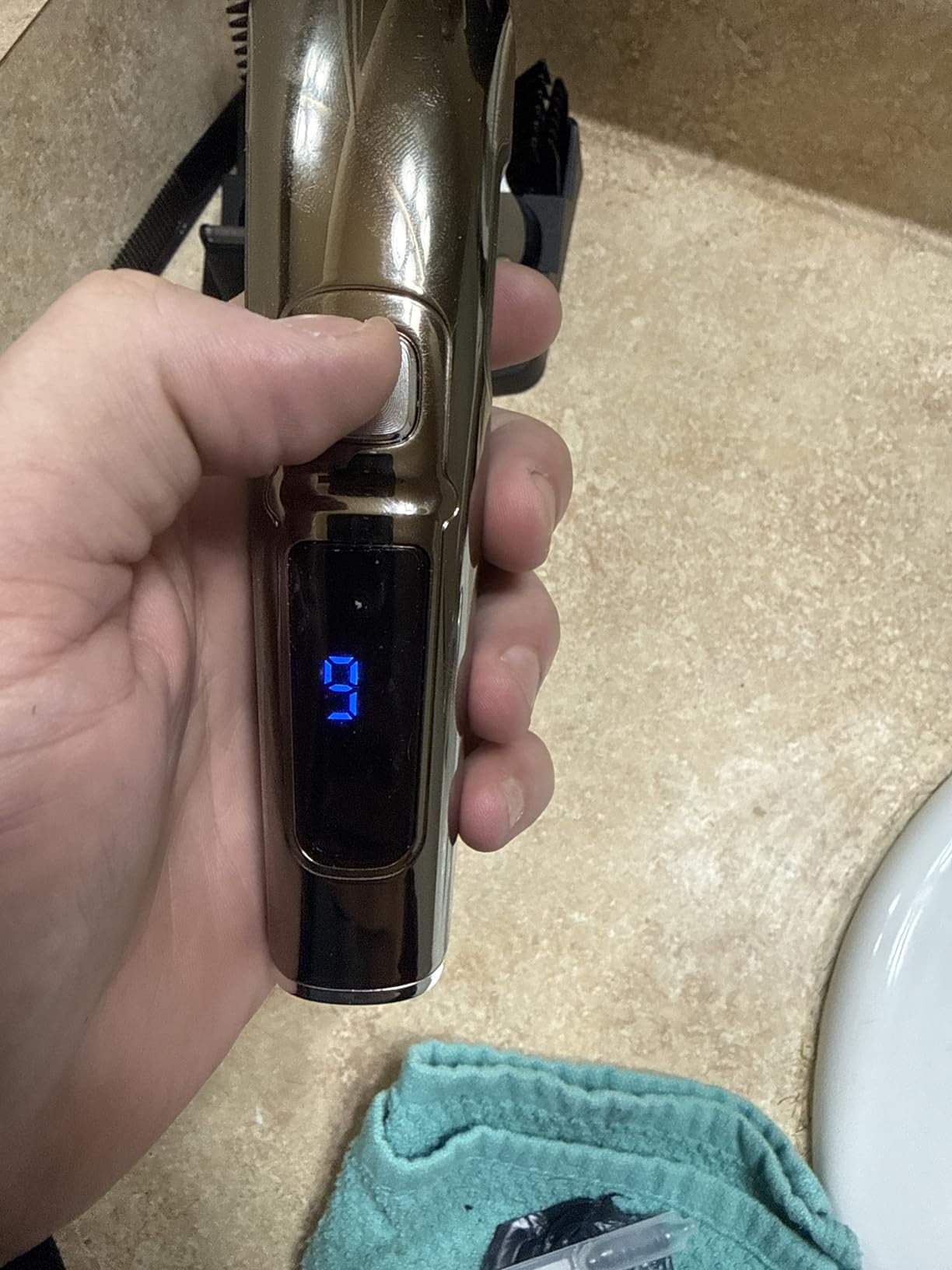 Ufree Beard Trimmer for Men, Waterproof Electric Razor for Nose, Body, Face & Mustache, Cordless Hair Clippers Shavers Grooming Kit, Valentines Day Gifts for Men Husband Father customer photo 2