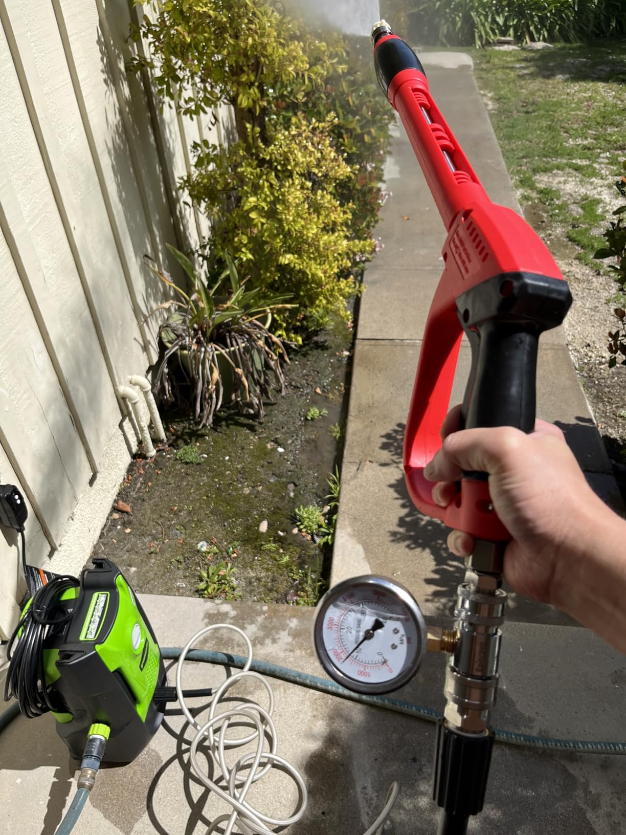 Greenworks 2000 PSI 1.2 GPM Pressure Washer (Open Frame GPW2003) customer photo 2