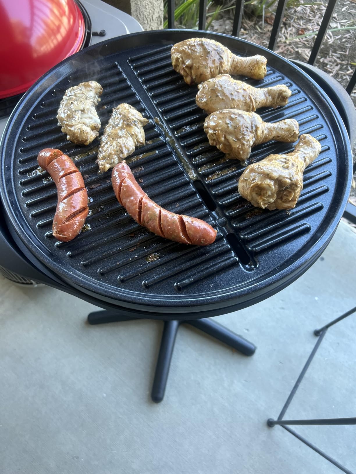 Cuisinart Indoor/Outdoor Electric Grill, 2-in-1 Portable BBQ with Nonstick Cooking Surface, Electric Grill Outdoor with Adjustable Heat, Stand/Tabletop Options for Cookouts, Barbecues, Small Spaces customer photo 1