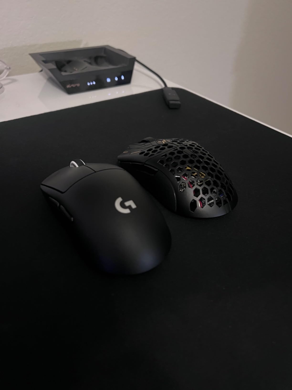 Logitech G PRO X Superlight 2 Wireless Gaming Mouse, 60g Pro-Grade with 5 Programmable Buttons, 44k DPI Sensor, 8kHz Report Rate, USB-C Charging for PC/Mac - Black customer photo 2