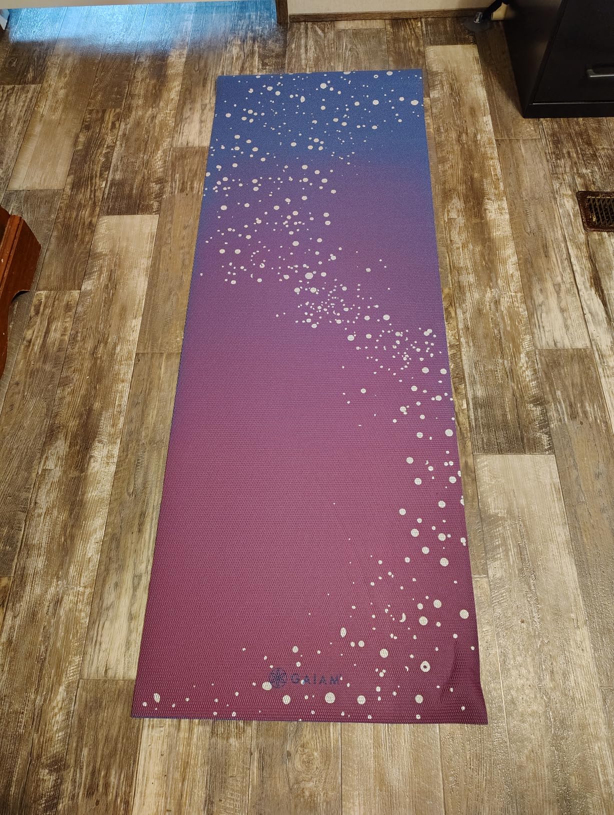 Gaiam Yoga Mat - Premium 6mm Print Extra Thick Non Slip Exercise & Fitness Mat for All Types of Yoga, Pilates & Floor Workouts customer photo 1
