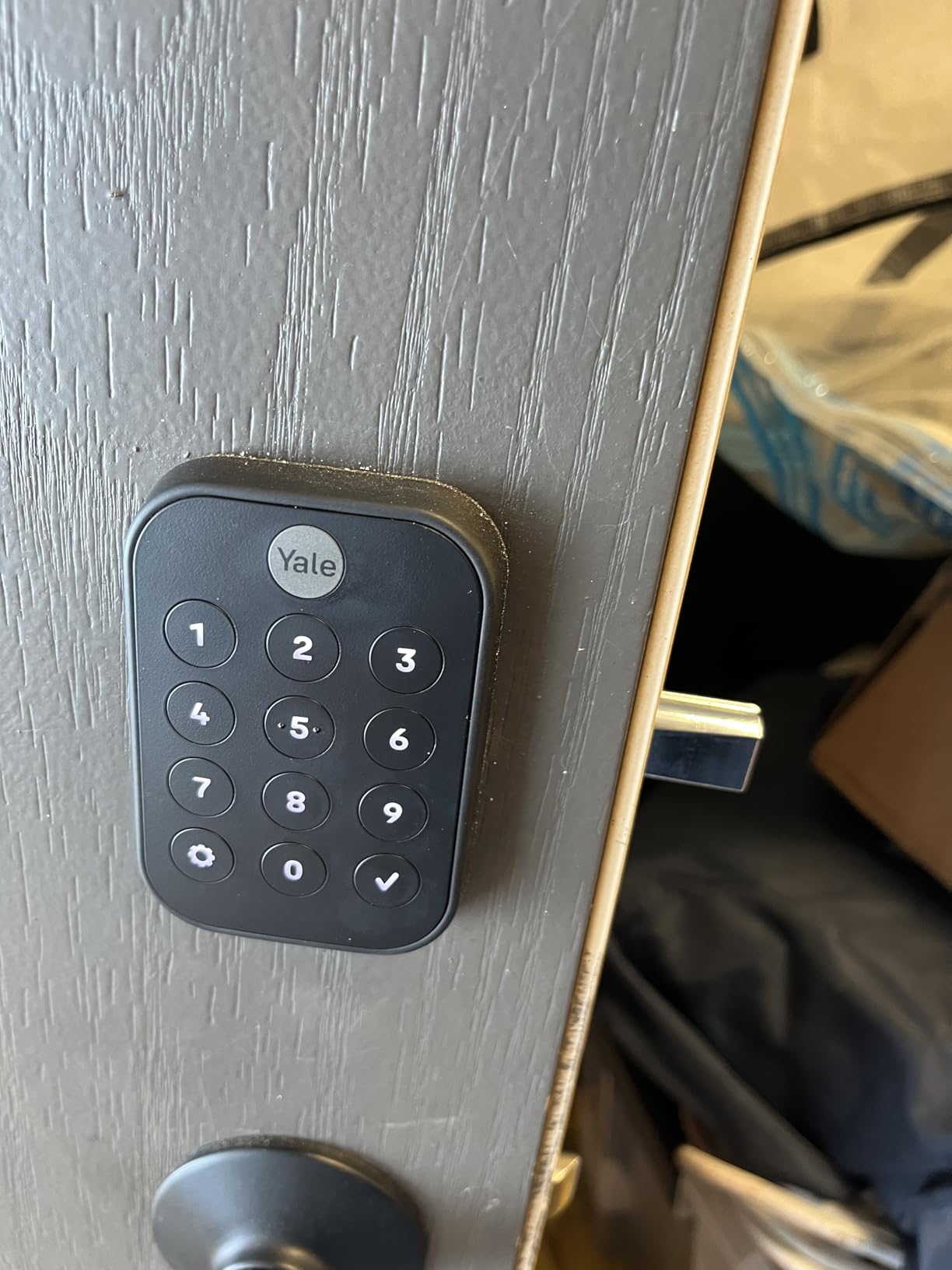 Yale Assure Lock 2 Deadbolt, Black Suede Keyed Smart Entry Door Lock with Wi-Fi Connected Keypad for Code Entry and Remote Access customer photo 2