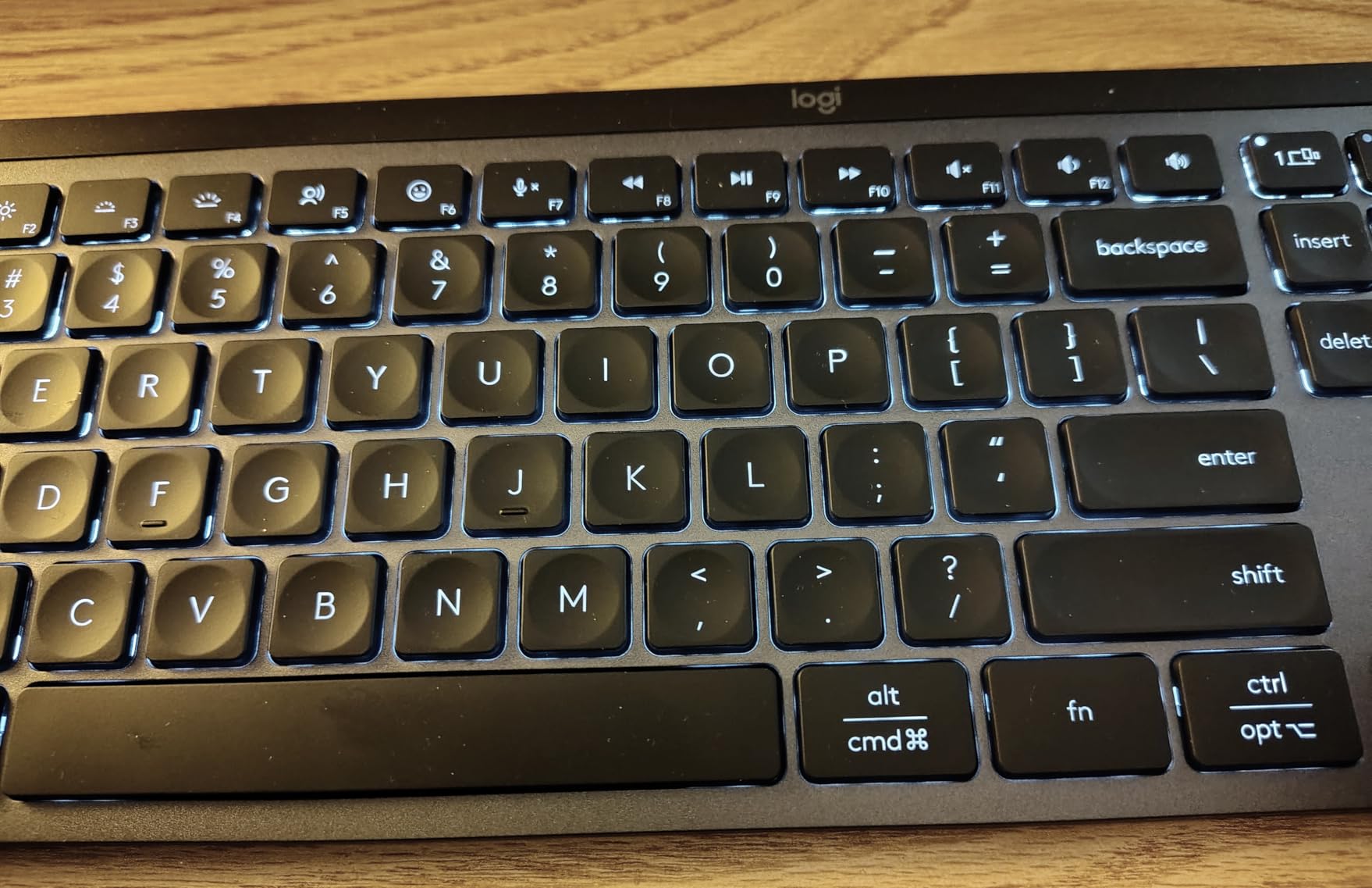 Logitech MX Keys S Wireless Keyboard, Low Profile, Fluid Precise Quiet Typing, Programmable Keys, Backlighting, Bluetooth, USB C Rechargeable, for Windows PC, Linux, Chrome, Mac - Graphite customer photo 2