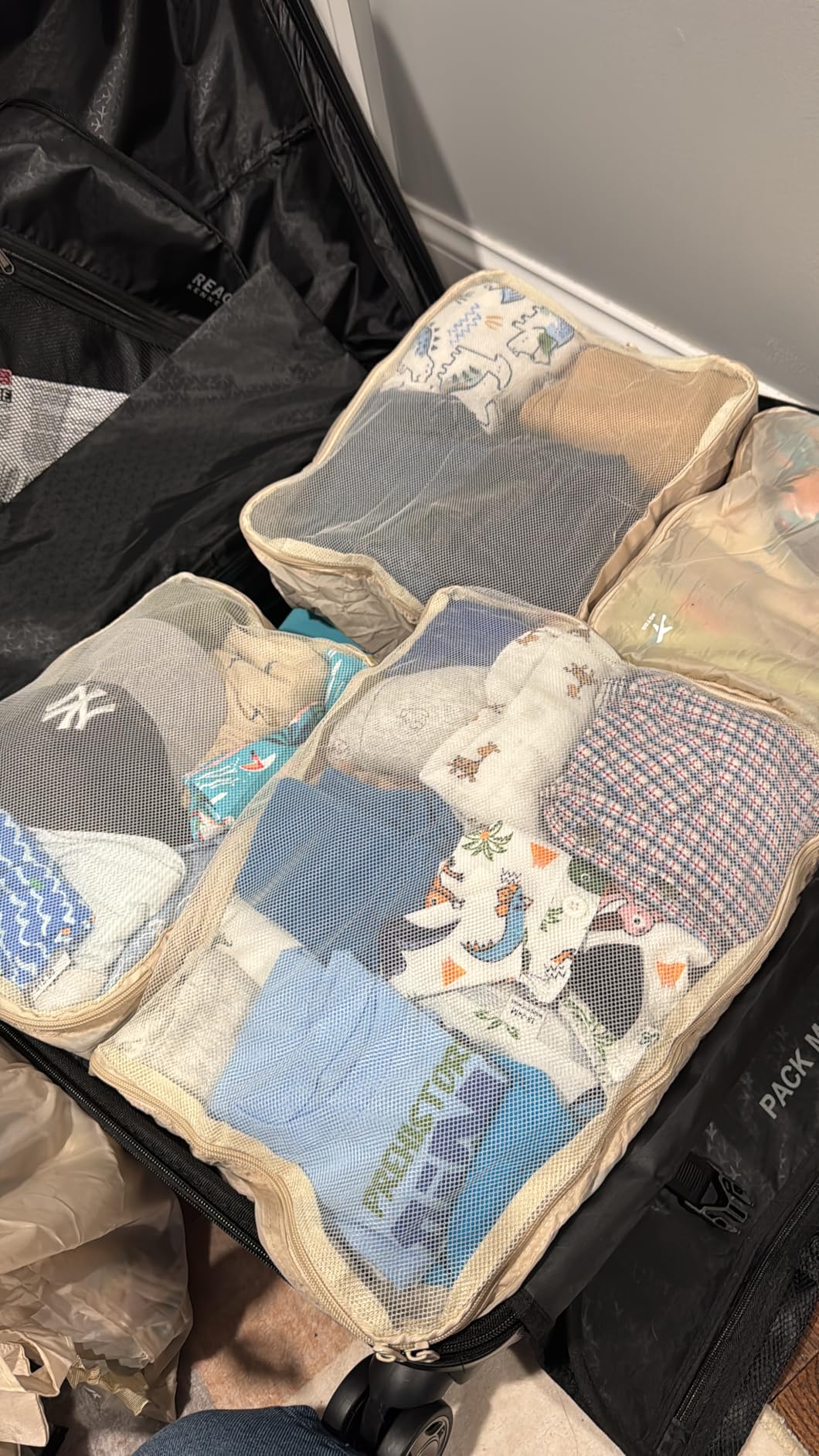 HOTOR Packing Cubes for Suitcases - 6 Pieces, Light Packing Cubes for Travel, Premium Suitcase Organizer Bags Set customer photo 1