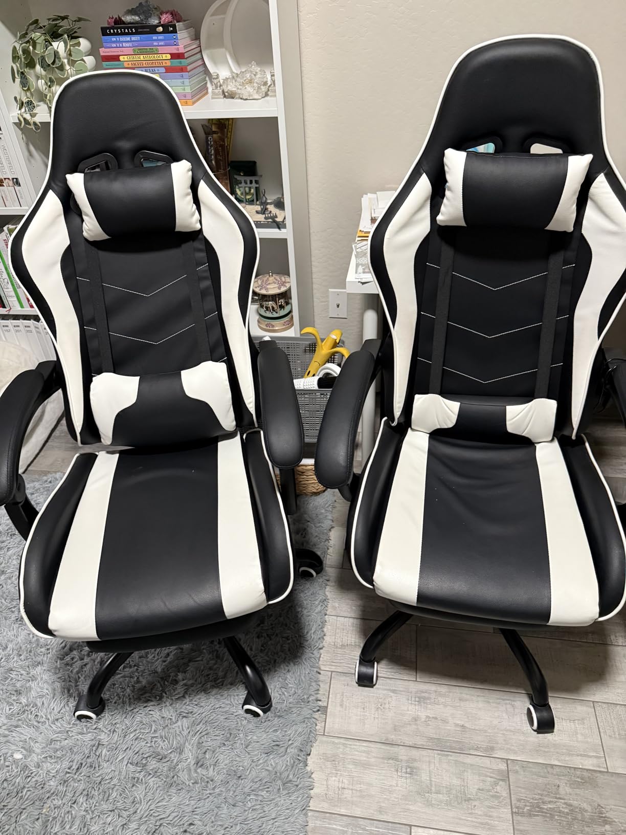 Homall Gaming Chair, Video Game Chair with Footrest and Massage Lumbar Support, Ergonomic Computer Chair Height Adjustable with Swivel Seat and Headrest (White) customer photo 2