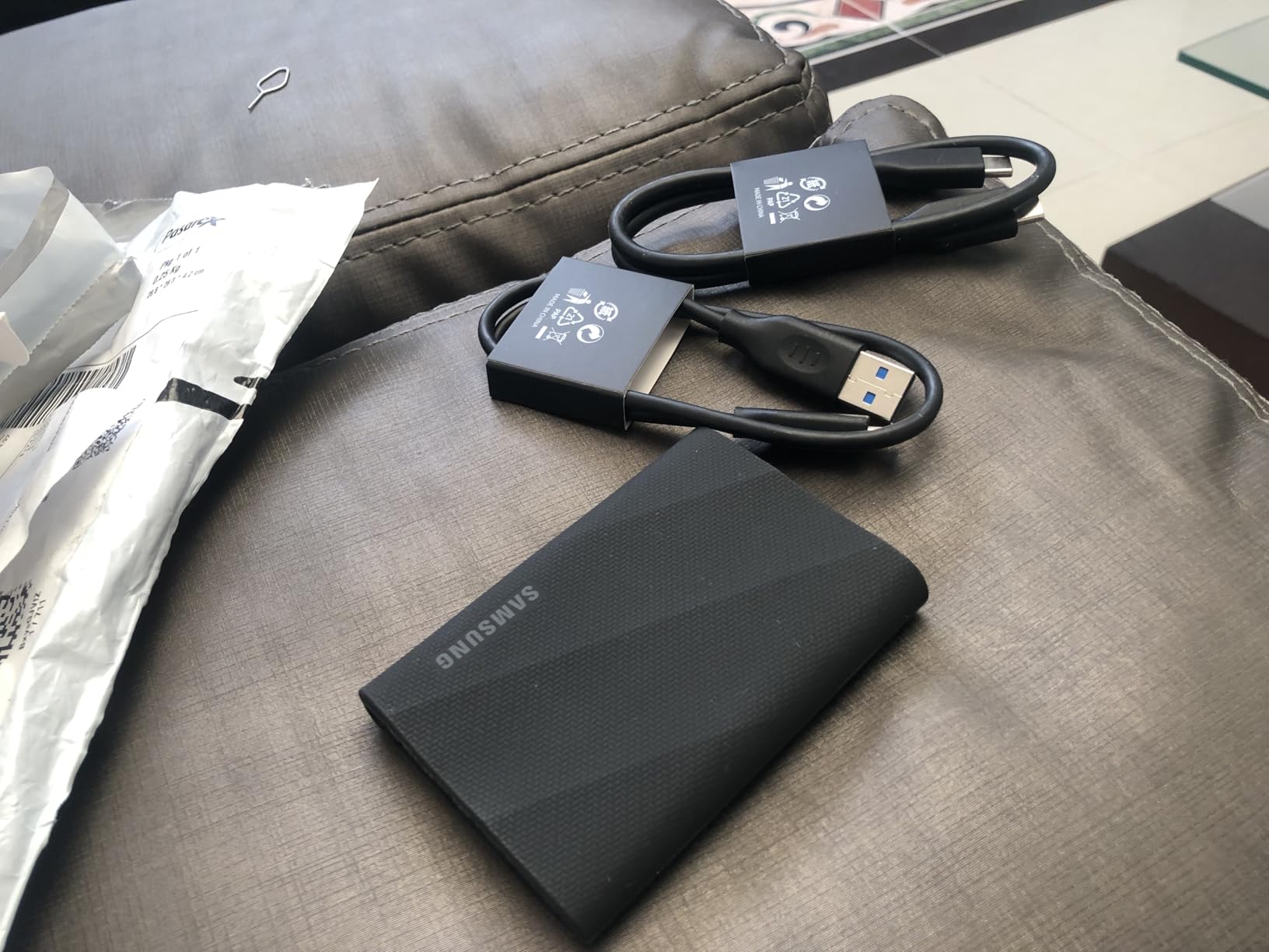 Samsung T9 Portable SSD 2TB, USB 3.2 Gen 2x2 External Solid State Drive, Seq. Read Speeds Up to 2,000MB/s for Gaming, Students and Professionals, MU-PG2T0B/AM, Black customer photo 1
