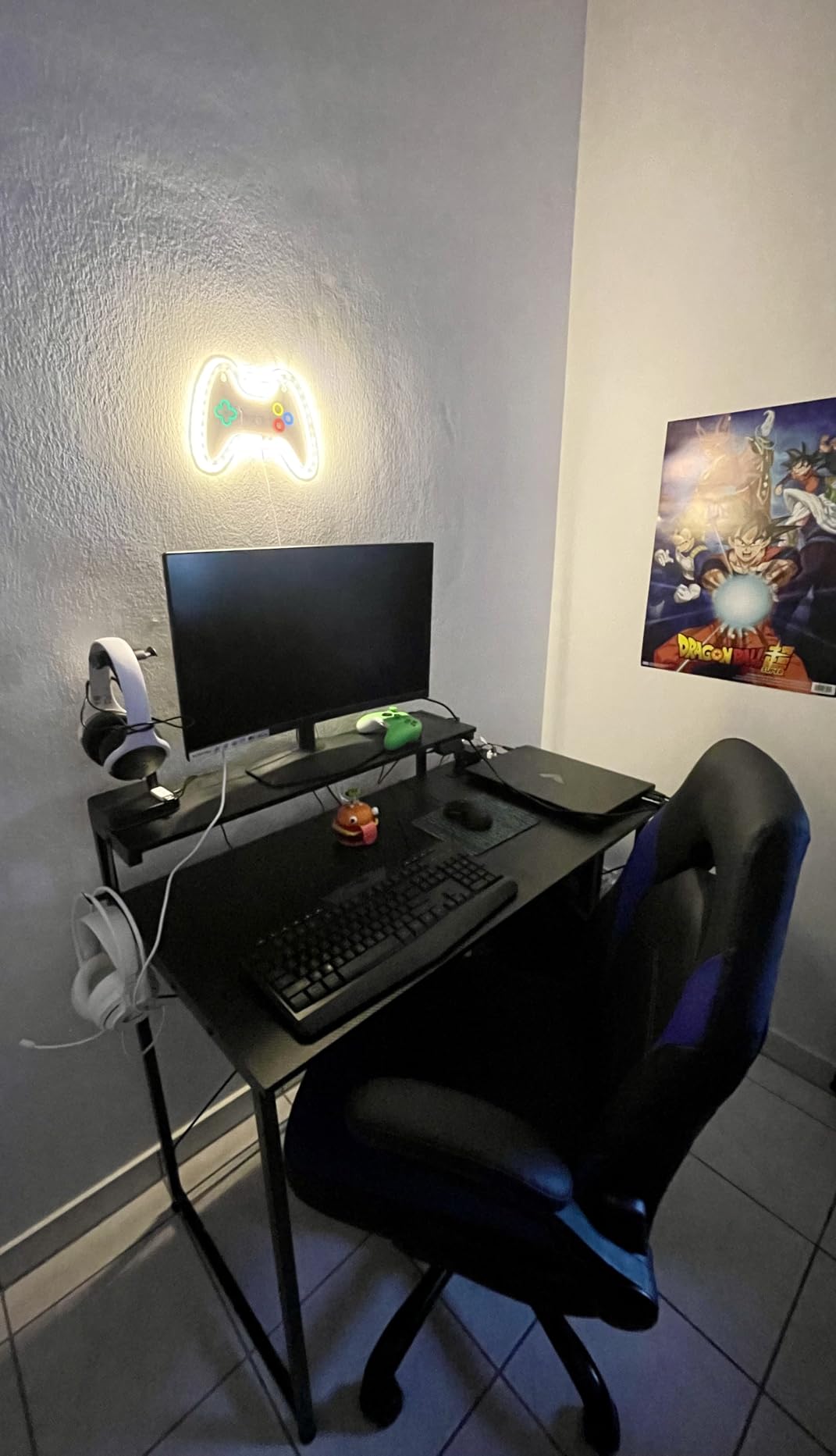 MOTPK 40 Inch Small Gaming Desk with Storage & Led Lights, Computer Desk with Shelf, Reversible Gamer Desk with Monitor Stand, Carbon Fiber Texture Black customer photo 1