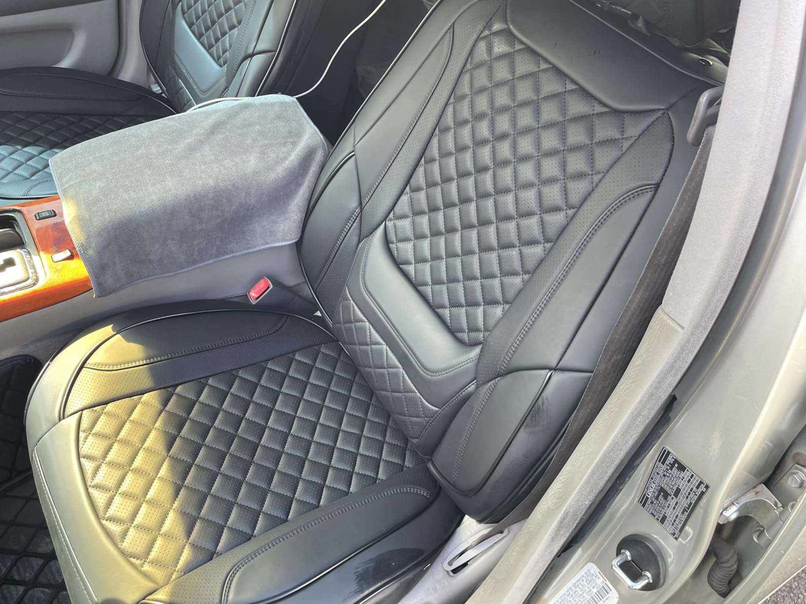 Leather Car Seat Covers Full Set Breathable Automotive Seat Covers Waterproof Seat Protectors Universal Fit for Most Automotive Cars SUV Trucks customer photo 1