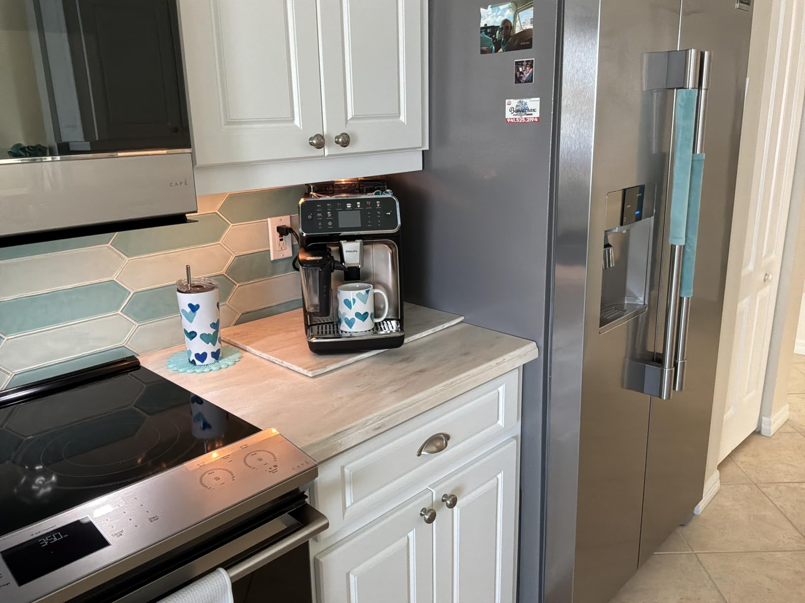 Philips 5500 Series Fully Automatic Espresso Machine, LatteGo Milk System, Integrated Grinder, 20 Hot & Iced Coffee Pre-Sets, Quick Start, SilentBrew, 15-Bar Pressure, Black Chrome (EP5544/94) customer photo 2