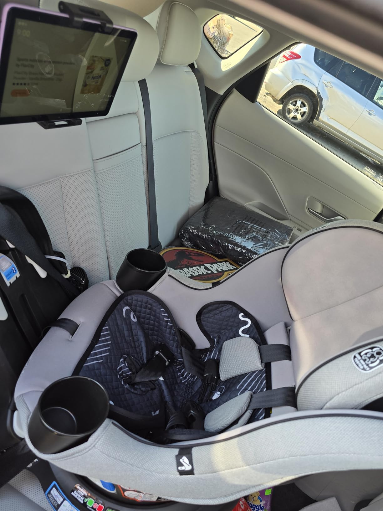 Graco EasyTurn 360 2-in-1 Convertible Car Seat, 360 Degree Rotating Infant to Toddler Rotating Car Seat, 2 Modes Forward and Rear Facing, Slim Design, Solae customer photo 1