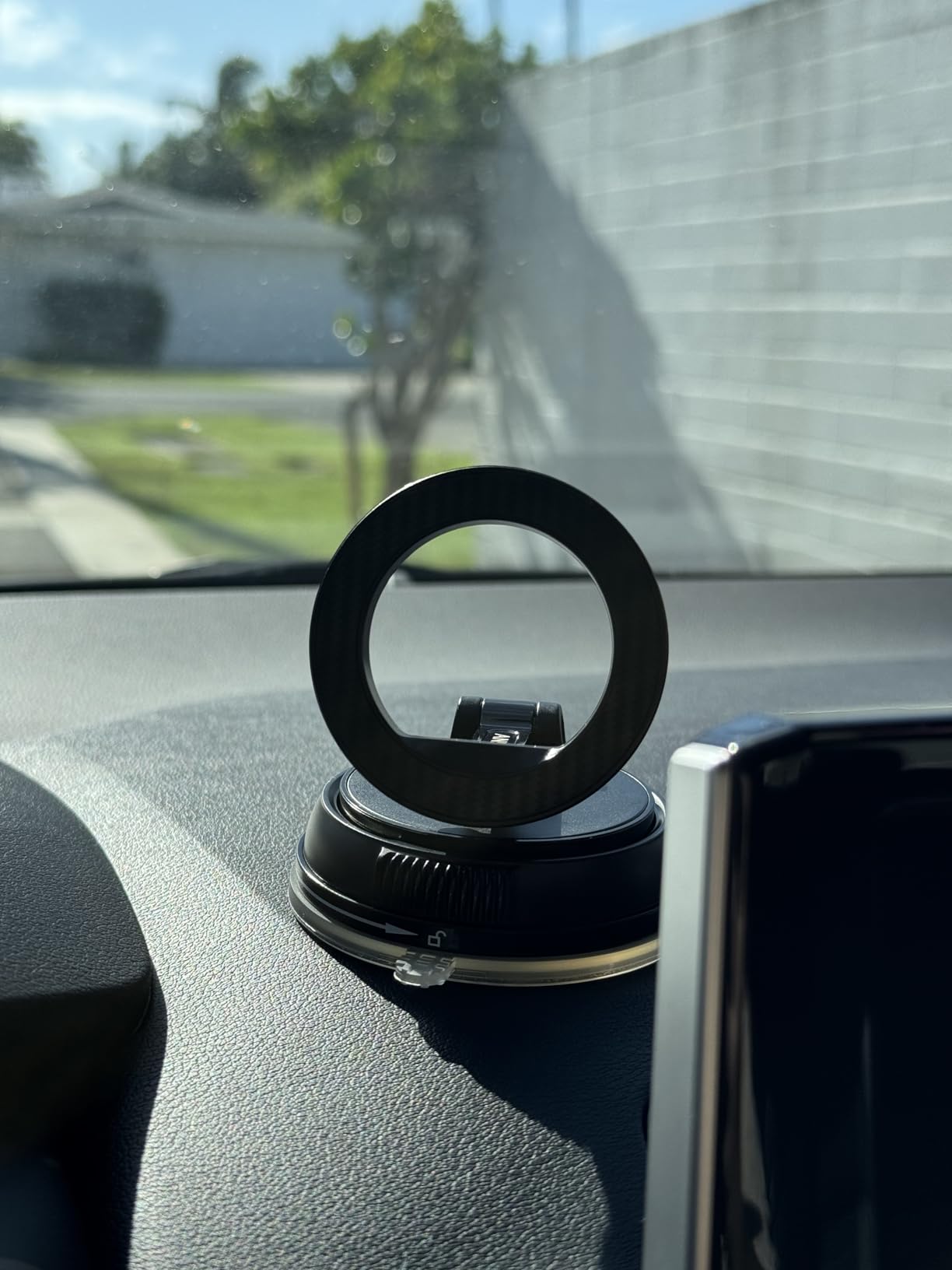 ANDERY Car Phone Holder for Magsafe [78+LBS Strongest Suction & 2400gf Strongest Magnetic] 360 Degree Adjustable Car Phone Mount, Phone Holders for Your Car for iPhone 17-12 & All Phones, Father Gifts customer photo 2