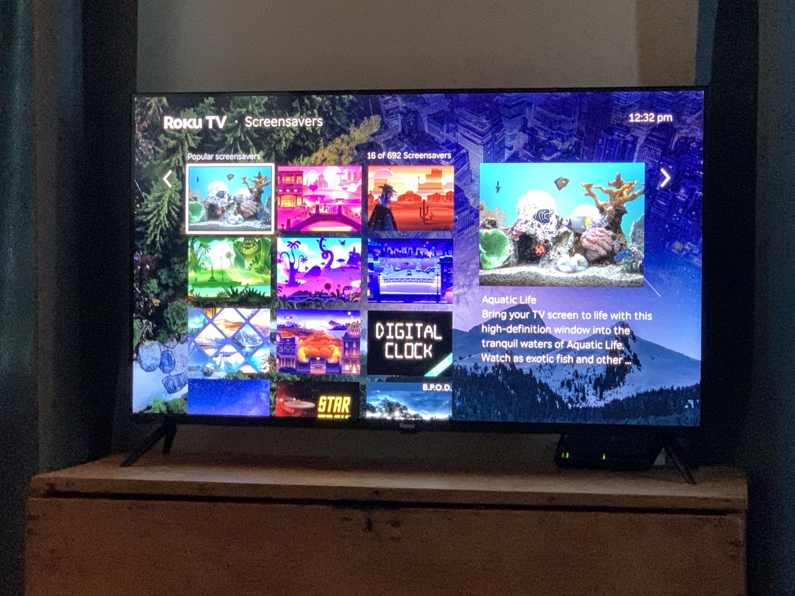 Roku Smart TV - 55-Inch Select Series, 4K HDR TV - Roku TV with Enhanced Voice Remote - Flat Screen LED Television with Wi-Fi for Streaming customer photo 1