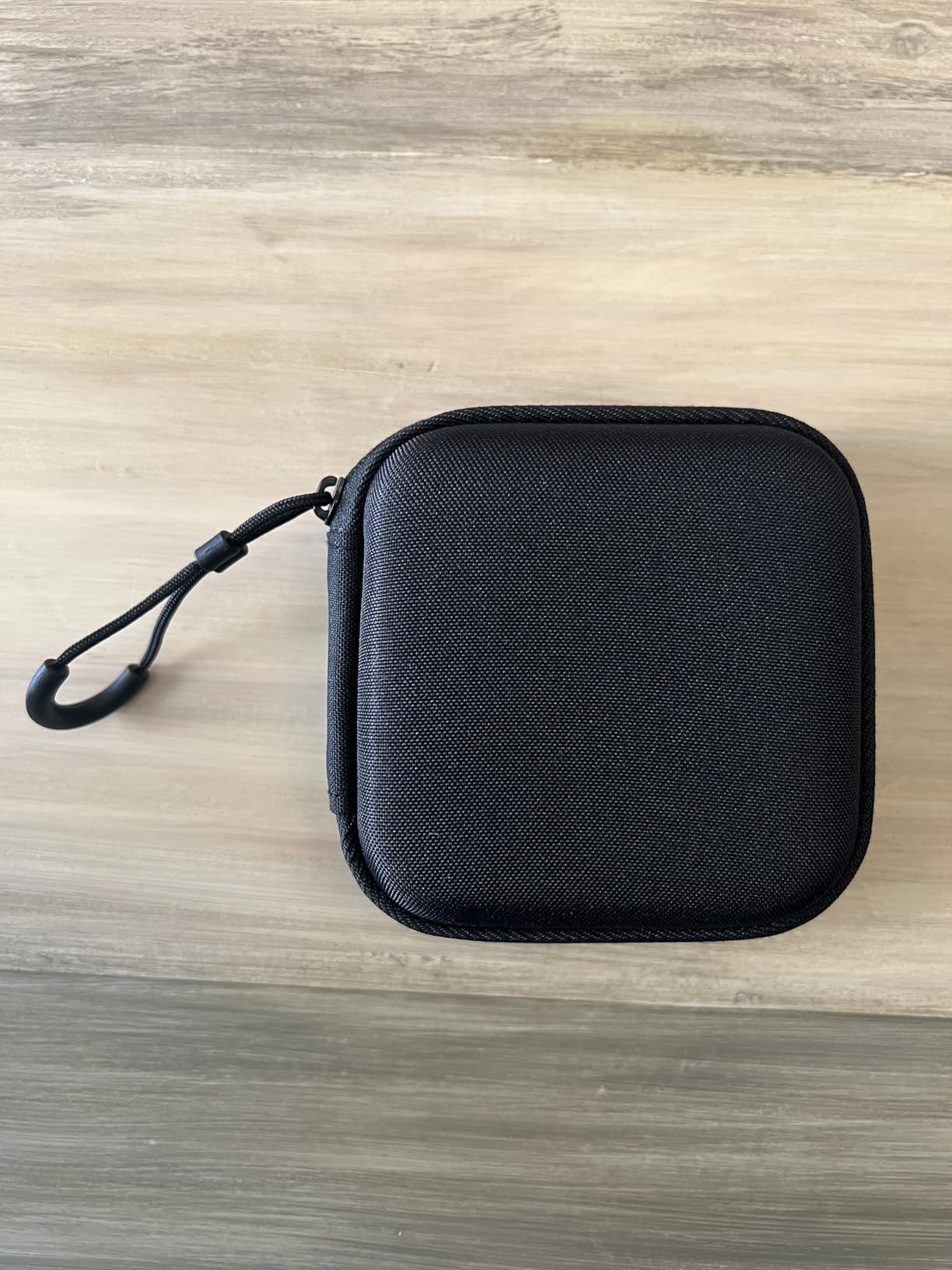Amazon Basics Portable External SSD, 2TB, 2000MB/s Speeds, USB 3.2 Gen 2, IP65 Water & Dust Resistant, Black customer photo 2