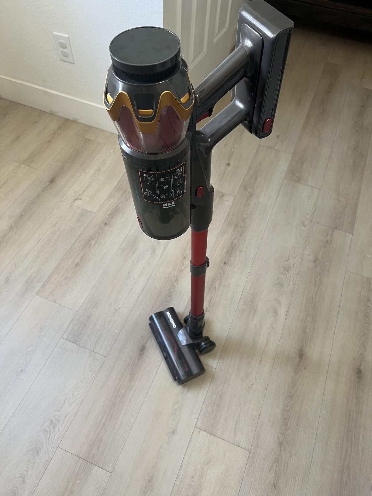 Cordless Vacuum Cleaner, 650W 55KPa 70Mins Vacuum Cleaners for Home, Self-Standing Stick Vacuum with Anti-Tangle Brush & OLED Touch Screen, Vacuum Cleaner for Hardwood Floors,Carpet,Pet Hair,Car (Red) customer photo 2