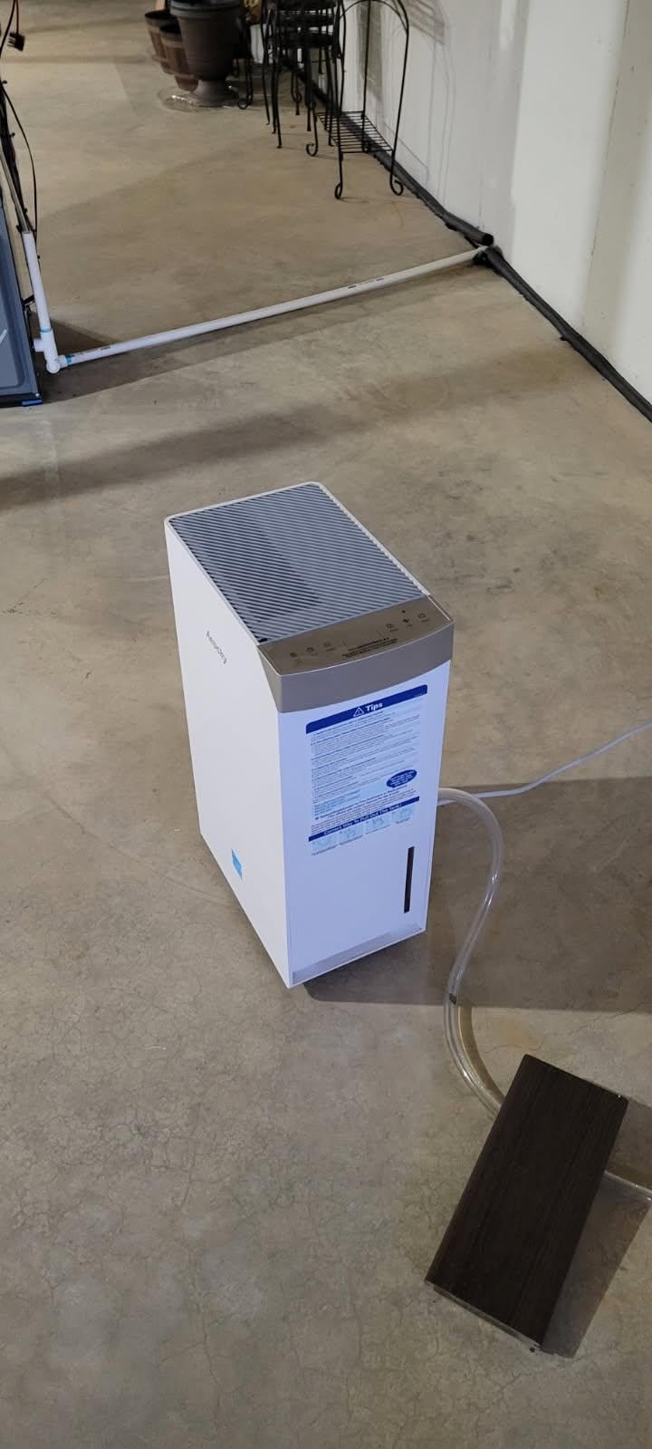 AEOCKY 4500 Sq.Ft Energy Star Version 6.0 Dehumidifier, Max 74 Pint/D Smart Compressor Dehumidifier with Drain Hose, Intelligent Humidistat, for Basement, Bedroom, Home, Bathroom customer photo 1