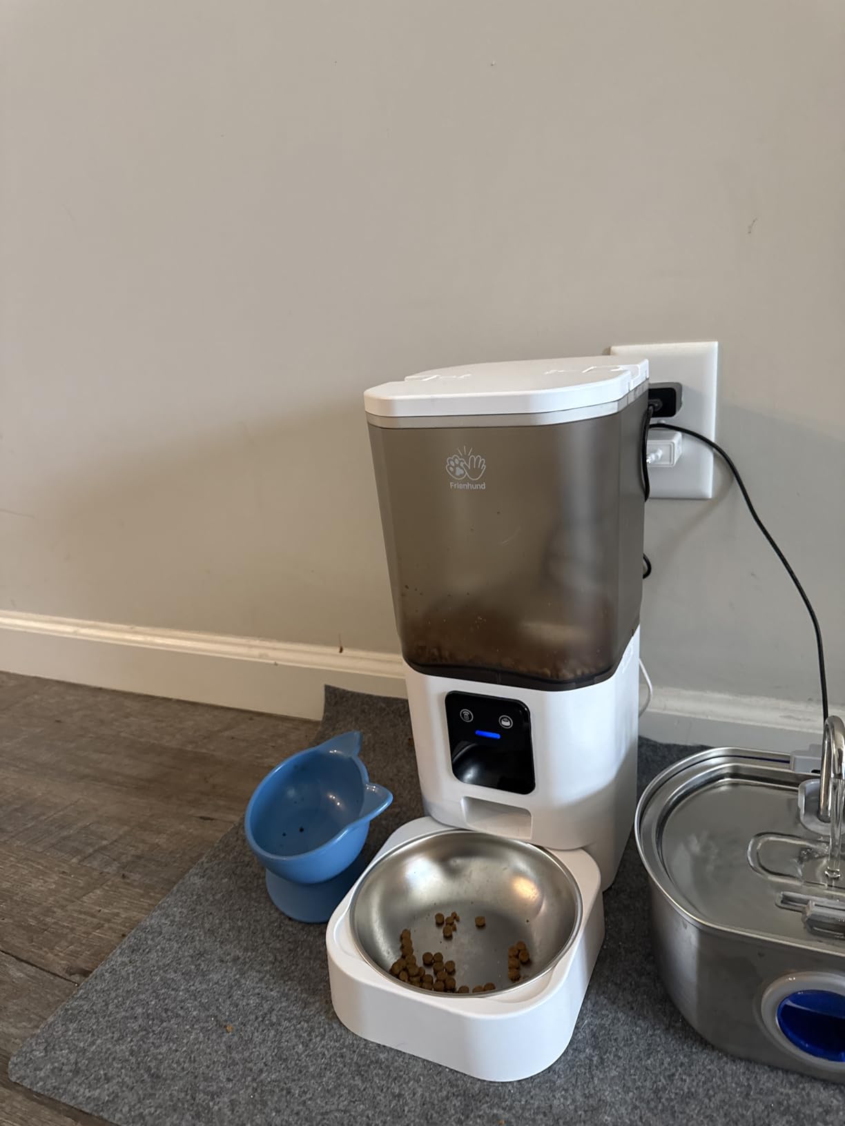 Automatic Cat Feeder with 5G WiFi: Automatic Dog Feeder with Slow Feed & Smart APP Control, 7L Timed Auto Cat Food Dispenser with Alexa for Pets, Detachable for Easy Cleaning - 29 Cups customer photo 2