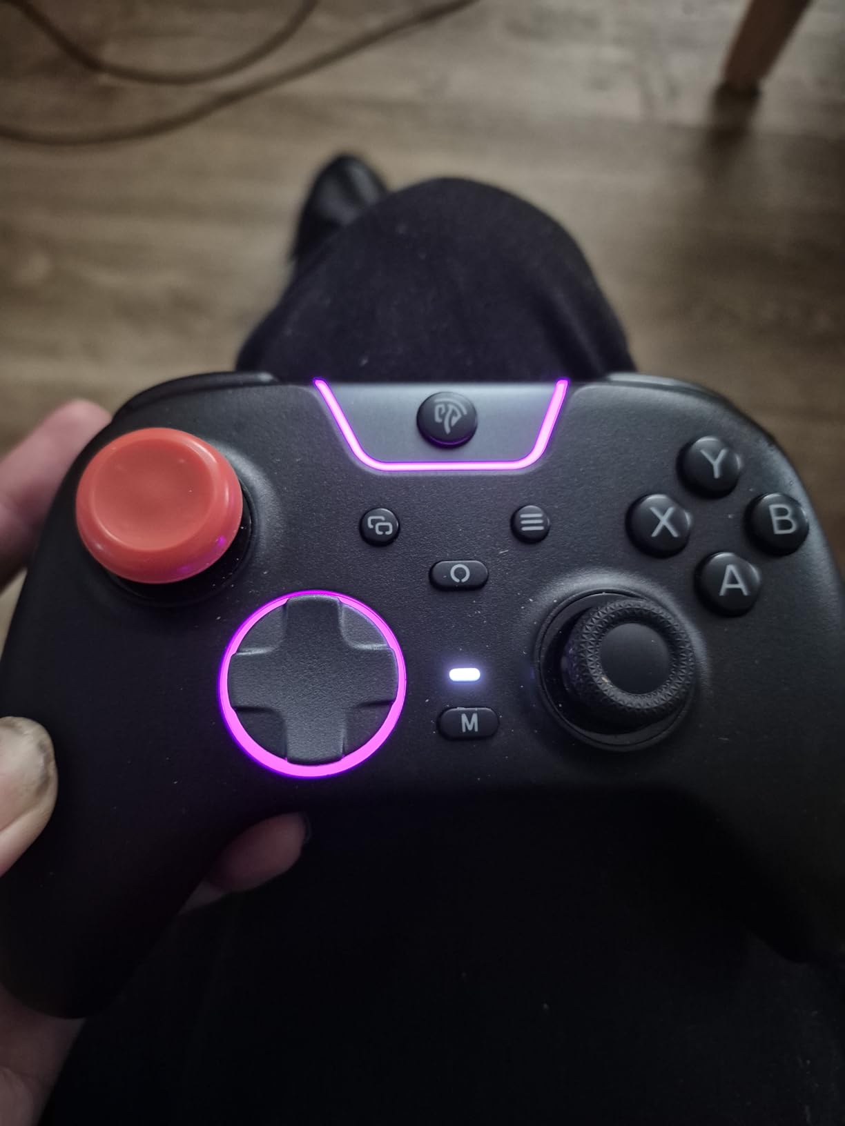 EasySMX X05Pro Wireless PC Controller - Quiet-Press Buttons, 2-Stage Impulse Triggers, 2 Programmable Buttons, Hall Joysticks, 1000mAh Battery, 1000Hz Polling Gaming Controller customer photo 1