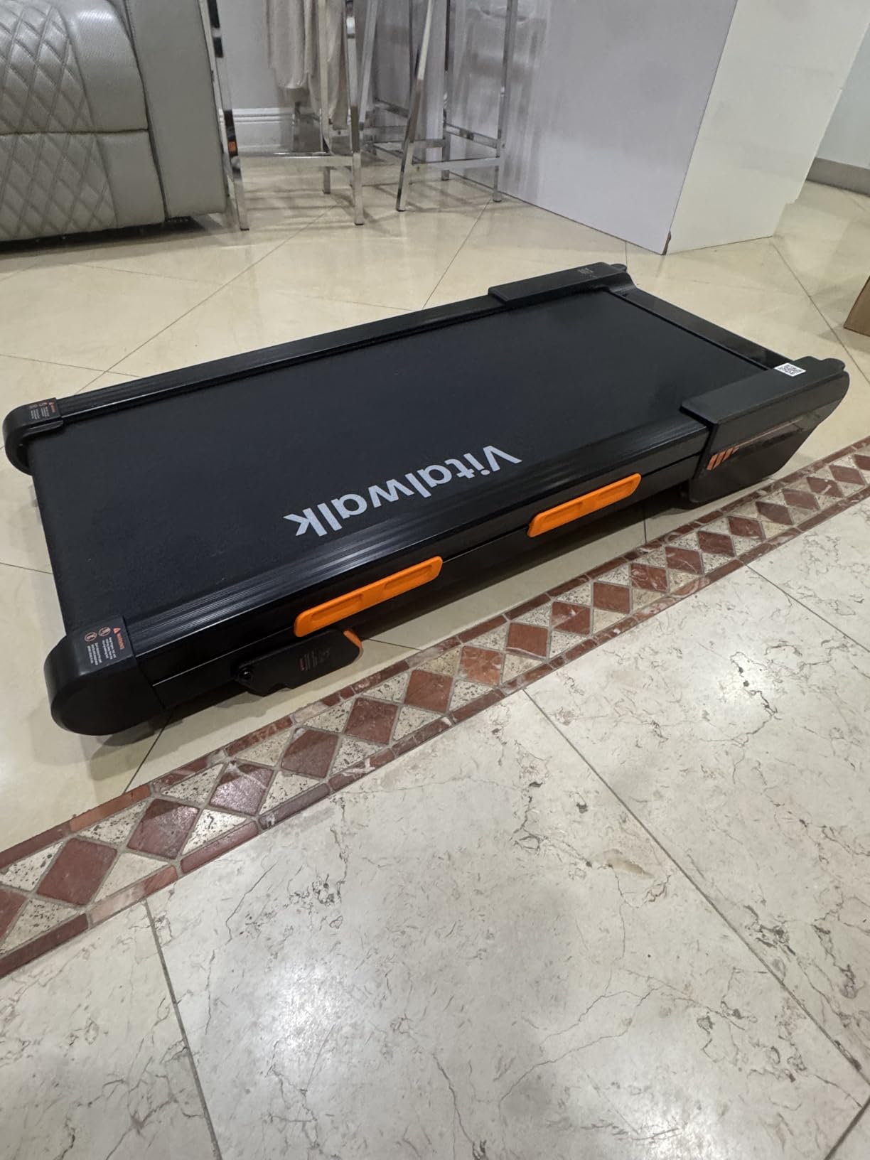 Walking Pad Treadmill with Incline, Full Deck, Auto Incline 12%-20%, 400/350lbs Capacity, Vitalwalk Compact Under Desk Treadmills for Home Office, 3.0HP Brushless, Vertical Store customer photo 2