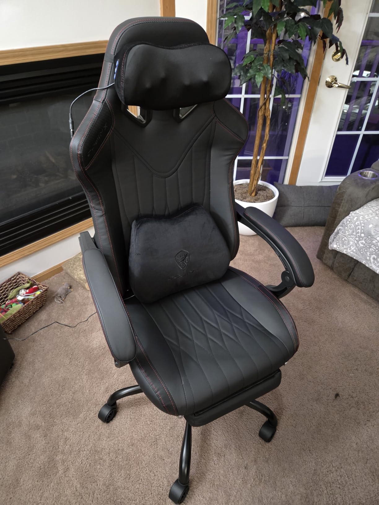 Dowinx Gaming Video Gaming Chair with Shiatsu Neck Massage and Lumbar Support for Home Office High Back Recliner Height Adjustable Ergonomic Comfy Leather Computer Desk Chair (Black) customer photo 2