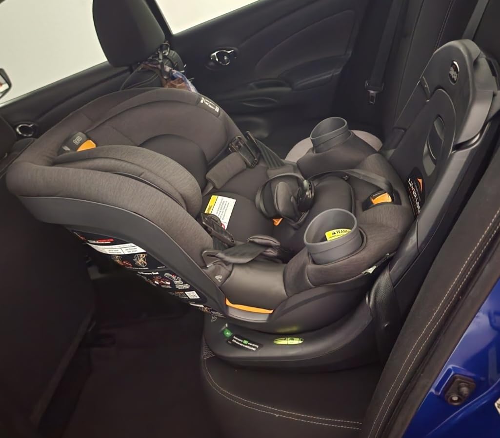 Chicco Fit360 Zip ClearTex Rotating Convertible Car Seat with Fit360 Mirror, 360 Degree Rotation for Rear-Facing and Forward-Facing Usage | Jet/Black customer photo 1