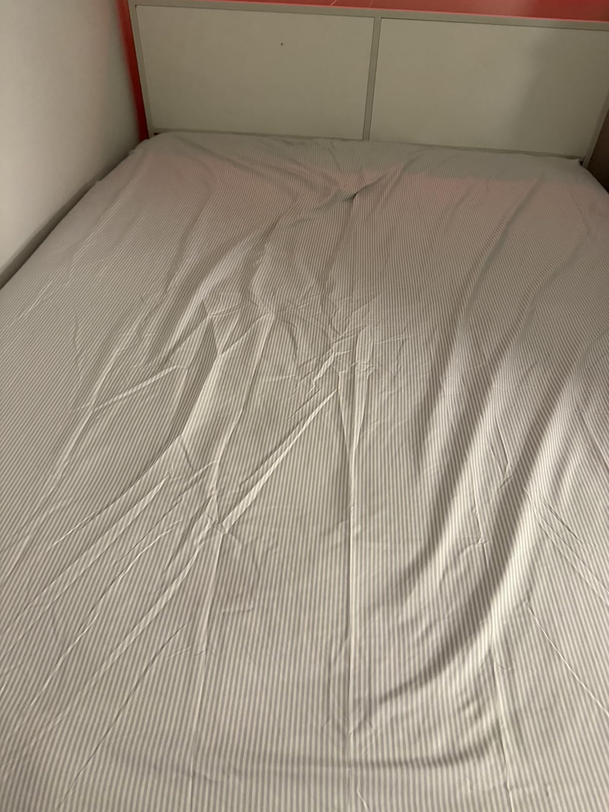 BedStory Medium Firm King Mattress 14 Inch, Hybrid King Size Mattress in a Box, Back Pain Relief, Luxury Pocket Spring Mattress, Fiberglass-Free, No Odor, 10 Year Warranty customer photo 2