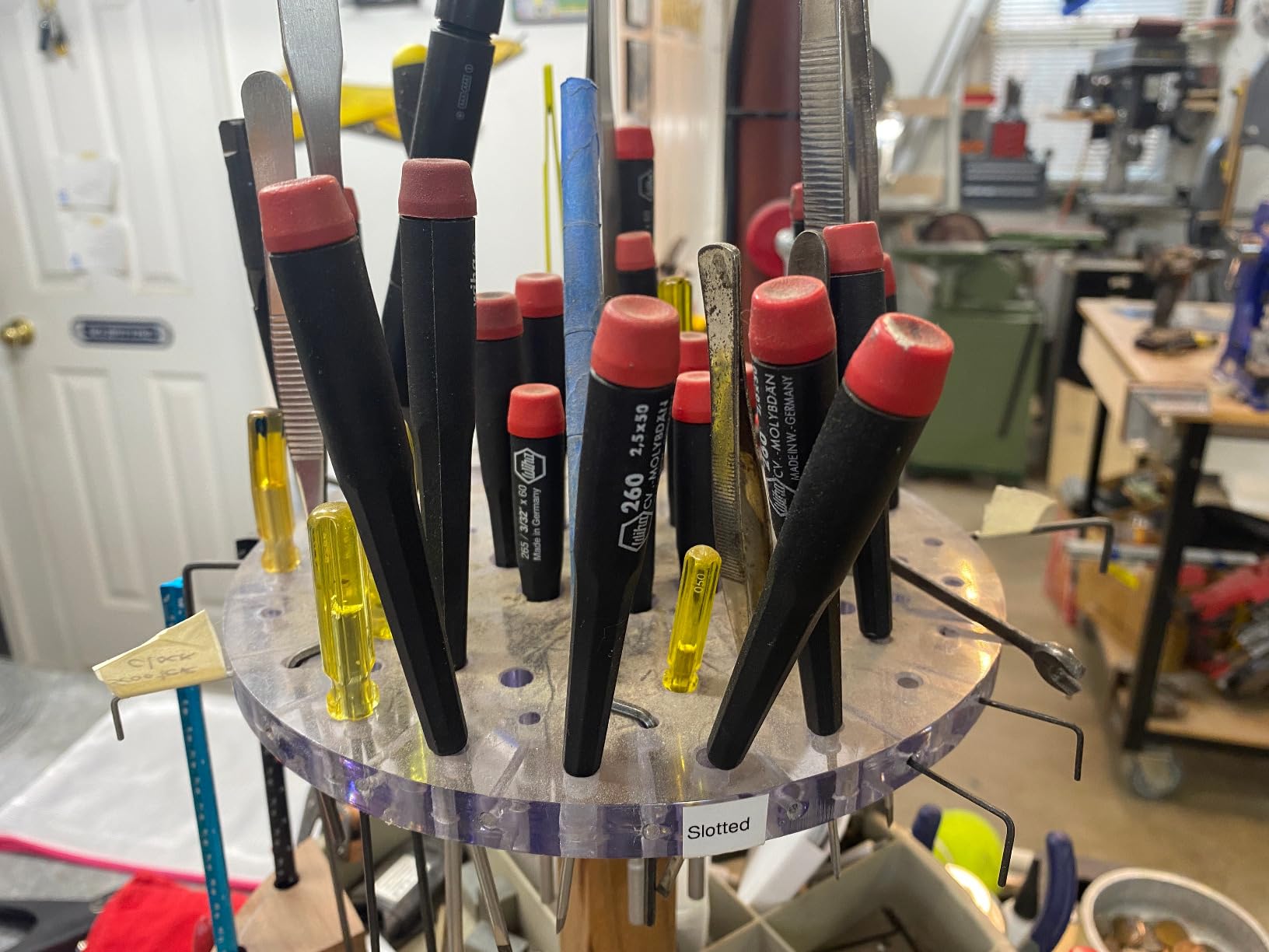 Wiha 26192 Slotted and Phillips Screwdriver Set, 5-Piece, Slotted 2.5-4mm, Phillips #0-#1 customer photo 1
