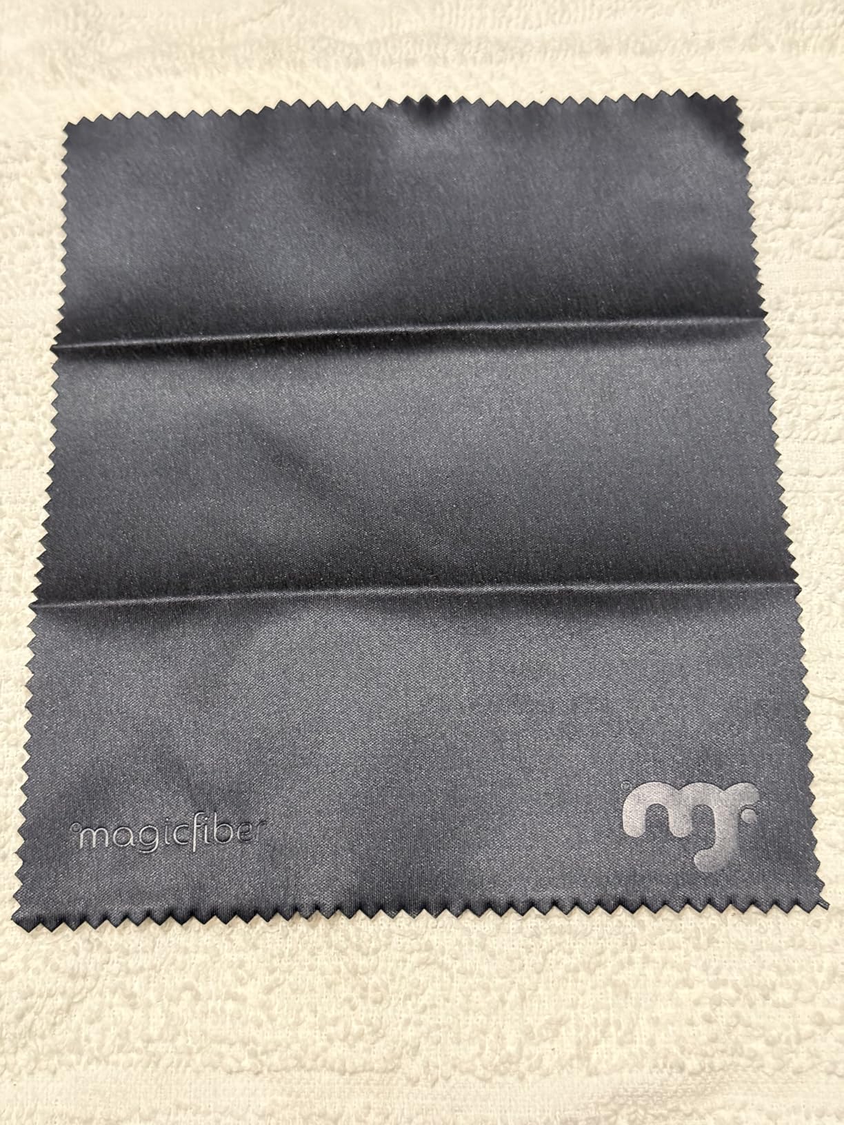 MagicFiber Microfiber Cleaning Cloths, 2 Pack - Premium Cloth for Glasses, Lens, Screens & More customer photo 2