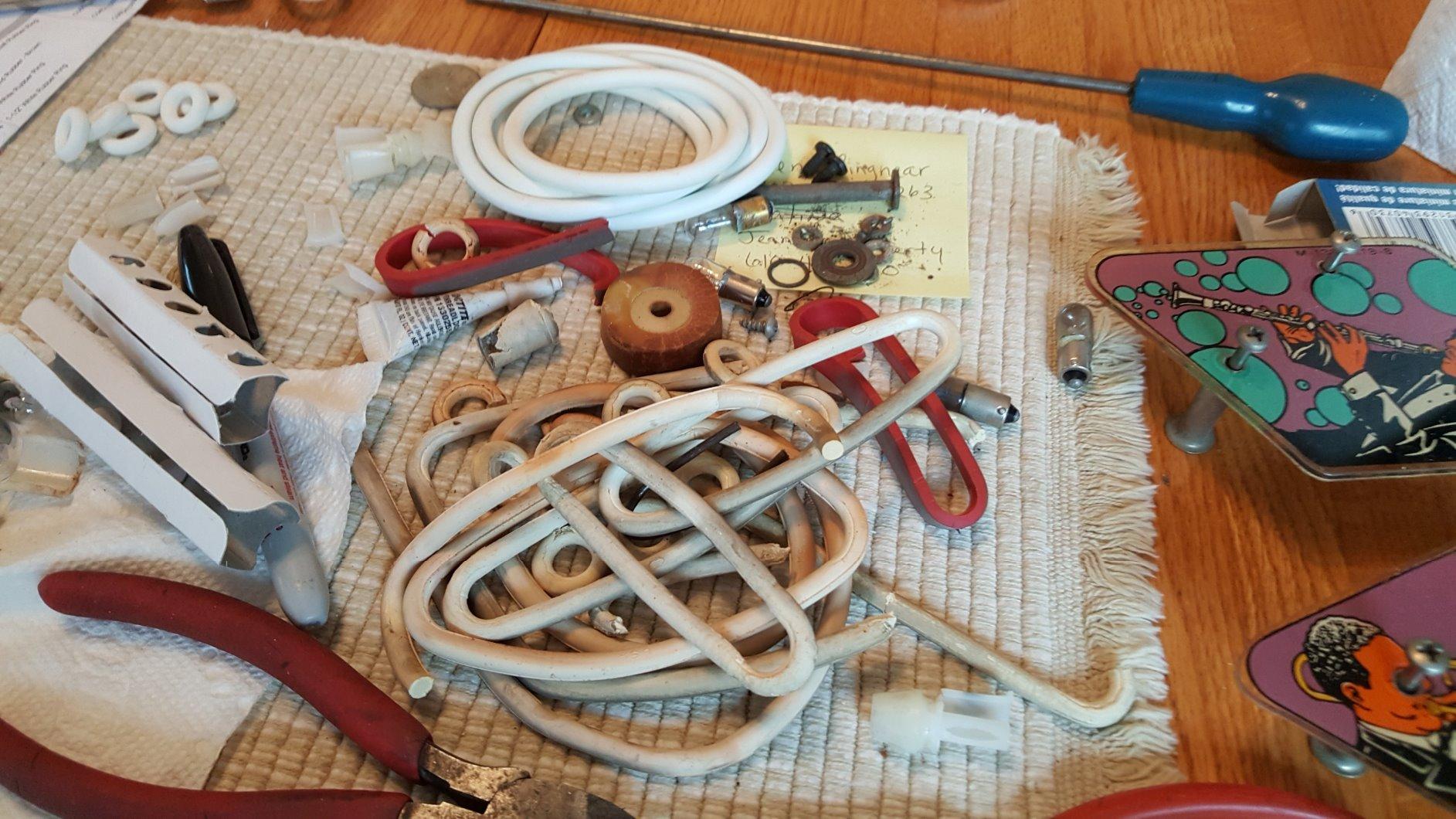 Game Room Guys 1976 Bally Old Chicago Pinball Rubber Ring Kit customer photo 2