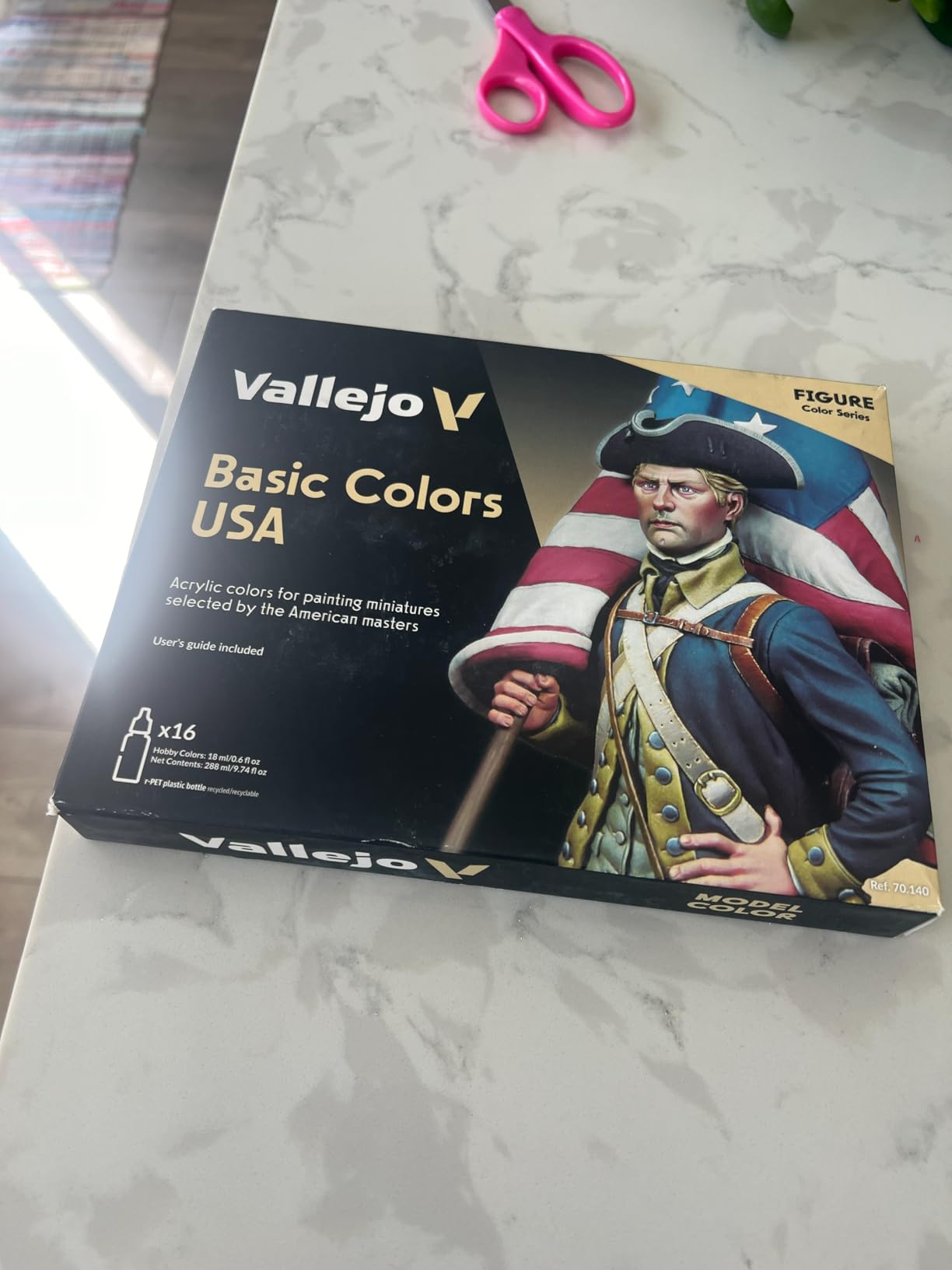 Vallejo Basic Colors USA Acrylic Paint Set | Model Color | Figure Color Series Historical Miniature Kit to Achieve Historical Accuracy with Artist-Grade Pigments | 16 Bottles x 18 ml (0.60 fl.oz.) customer photo 2