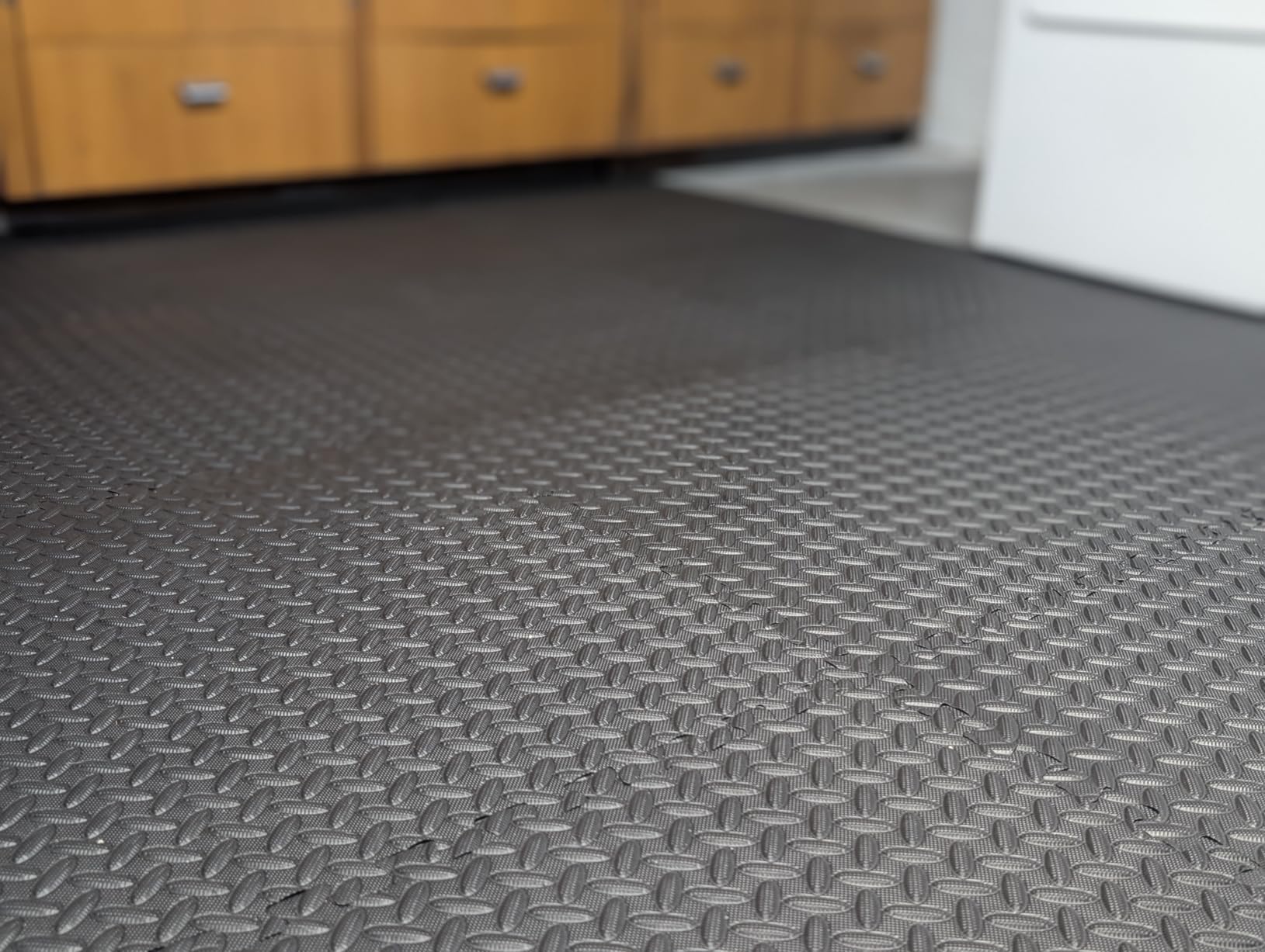 ProsourceFit Puzzle Exercise Mat 1/2 in, EVA Interlocking Foam Floor Tiles for Home Gym, Mat for Home Workout Equipment, Floor Padding for Kids, Black, 24 in x 24 in x 1/2 in, 24 Sq Ft - 6 Tiles customer photo 1