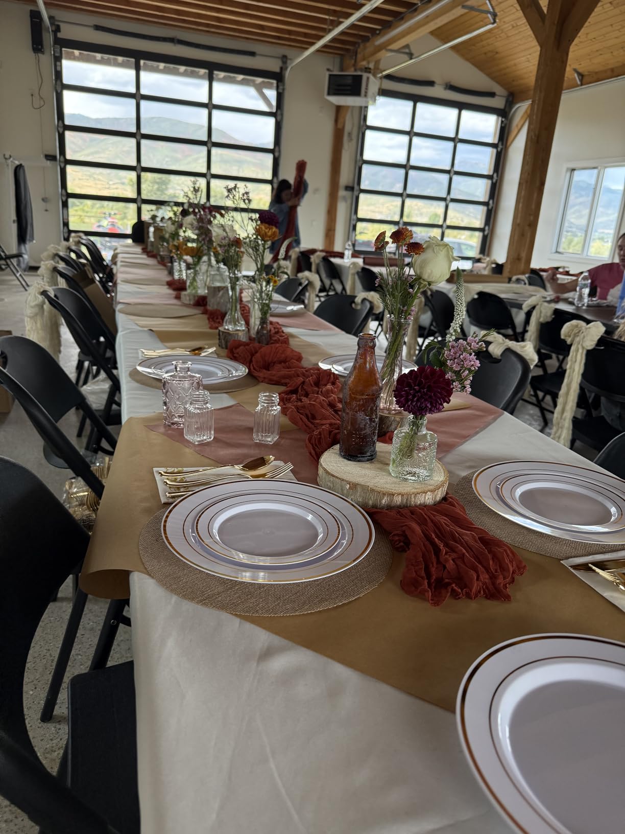 COSCO 6 ft. Fold-in-Half Banquet Table w/Handle, Black customer photo 2