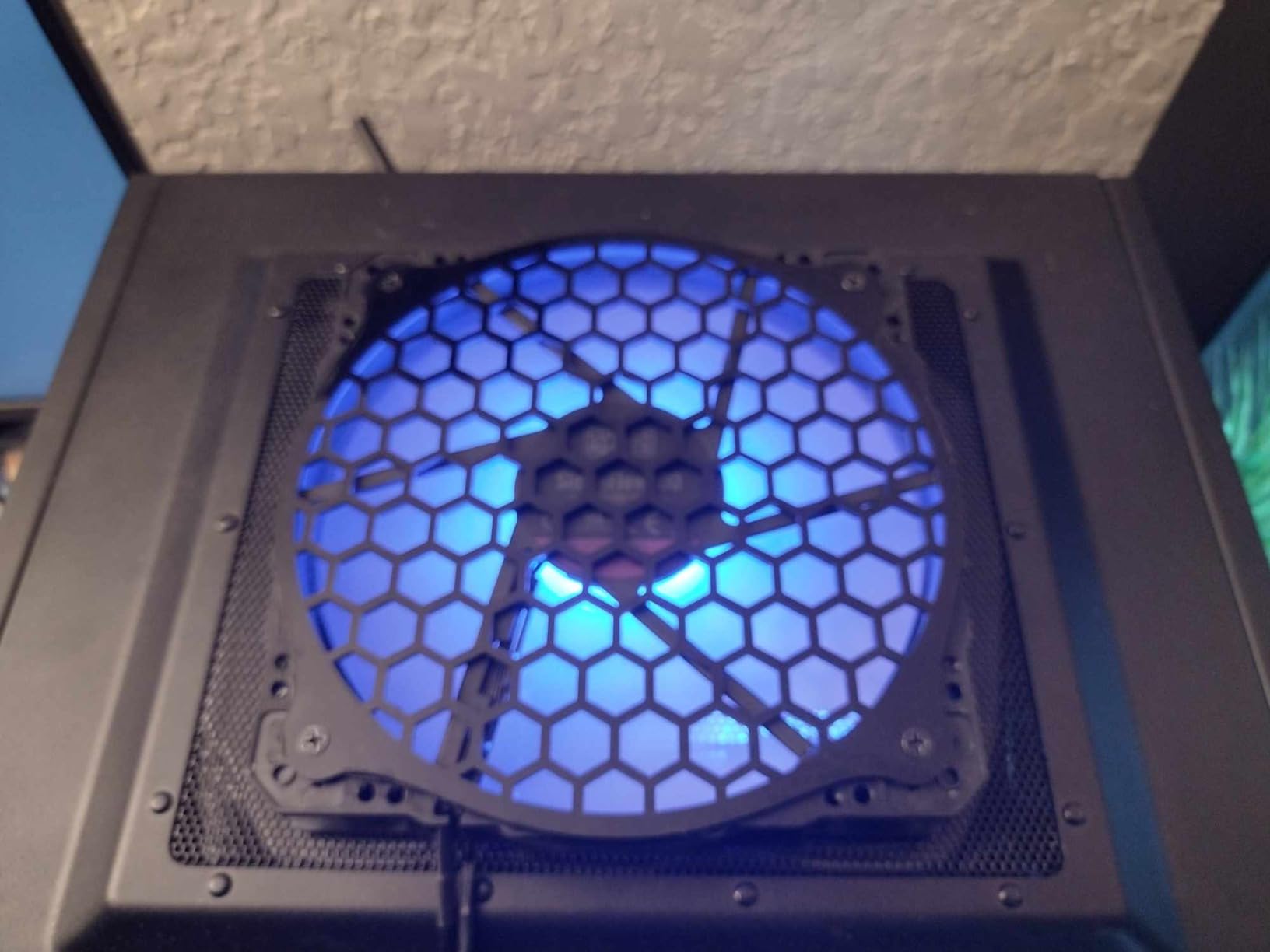 Custom Acrylic Honeycomb Computer Fan Grill 200mm customer photo 1