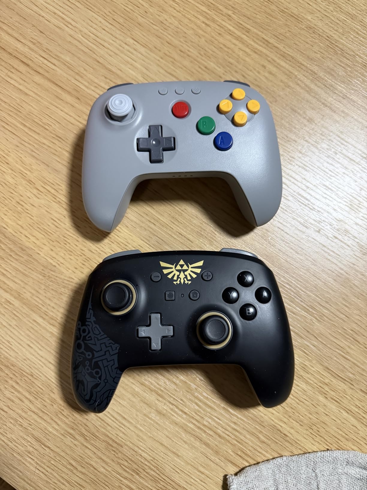 8BitDo 64 Bluetooth Controller for Analogue 3D, Switch, Switch 2, Windows, and Android (Grey) customer photo 2