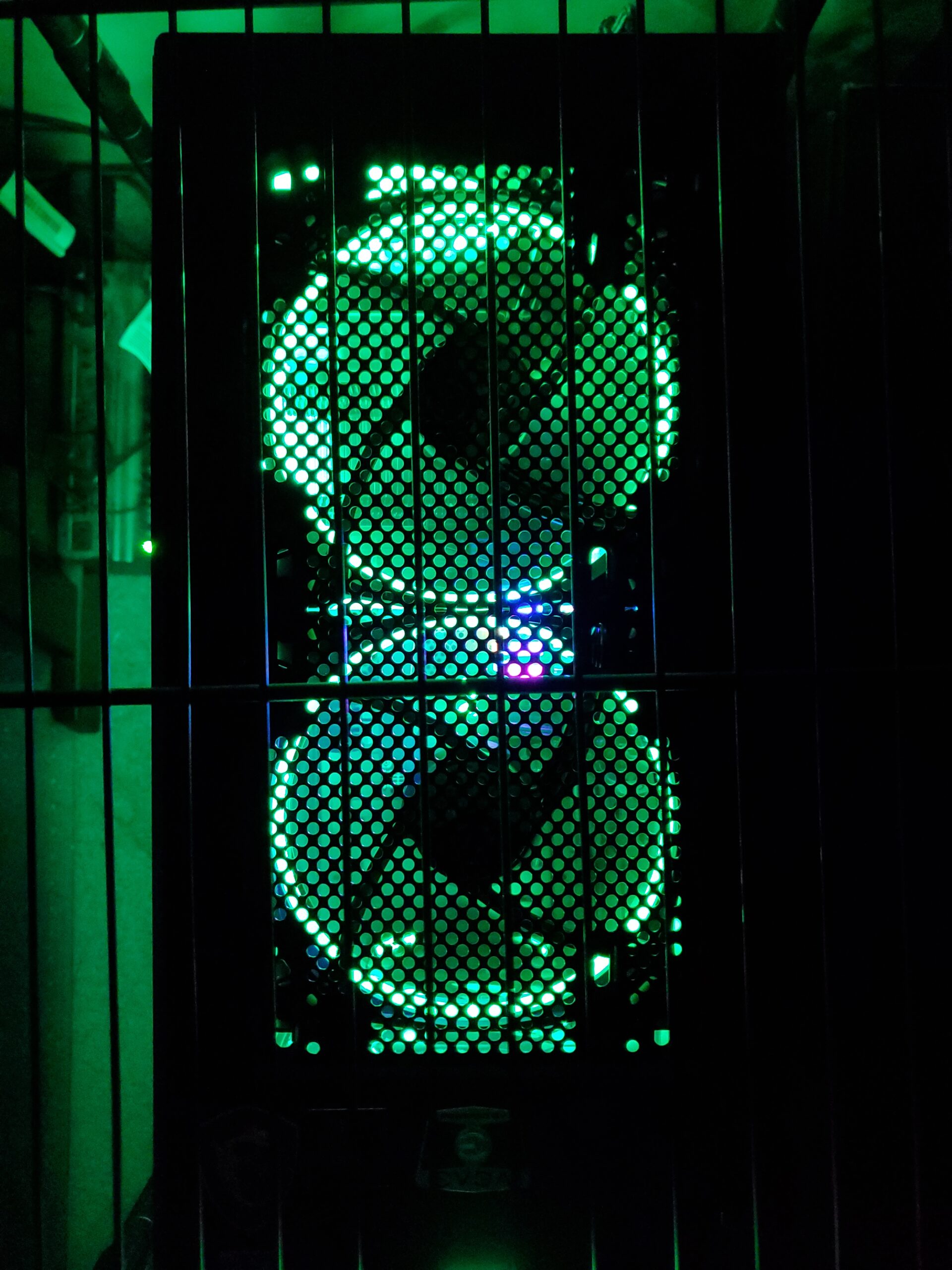 Thermaltake Riing 12 Series Blue High Static Pressure 120mm Circular LED Ring Case/Radiator Fan with Anti-Vibration Mounting System Cooling CL-F038-PL12BU-A customer photo 2