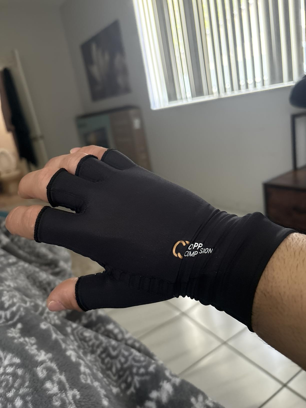 Copper Compression Arthritis Gloves | Fingerless Arthritis Carpal Tunnel Pain Relief for Men & Women | Hand Support Wrist Brace for Neuropathy, Rheumatoid, Tendonitis, Swelling, Crocheting, Typing (L) customer photo 2